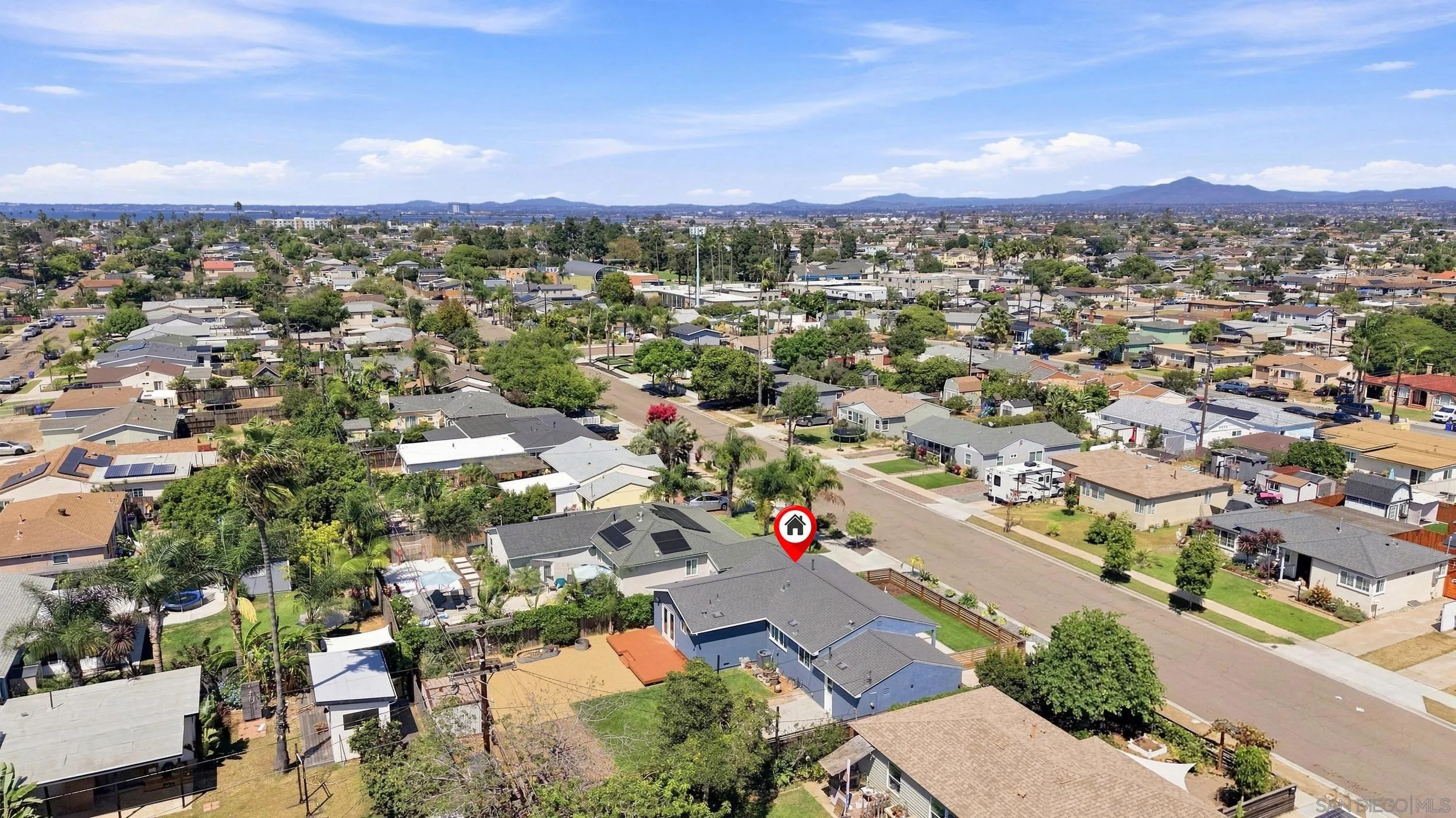https://cdn.realtyfeed.com/cdn/127/260021843/58fe7ce4945bafc127f1a8ef4764ec96.webp