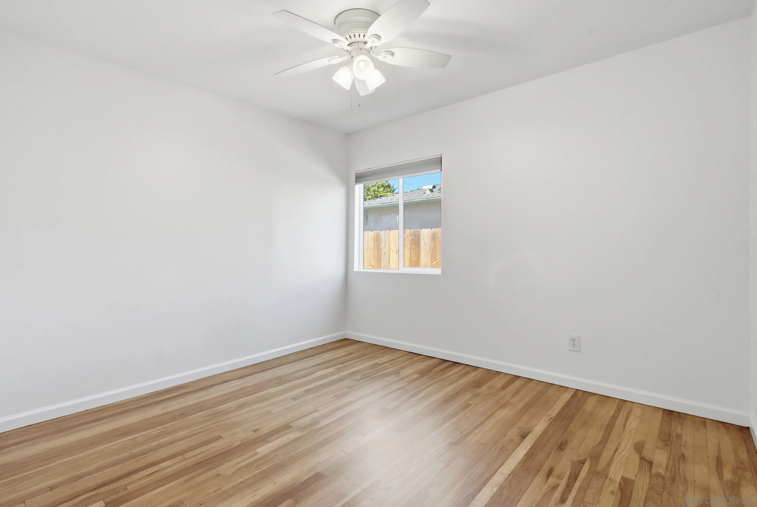 https://cdn.realtyfeed.com/cdn/127/260021843/6233e70512f74be730b8fa871f389565.webp