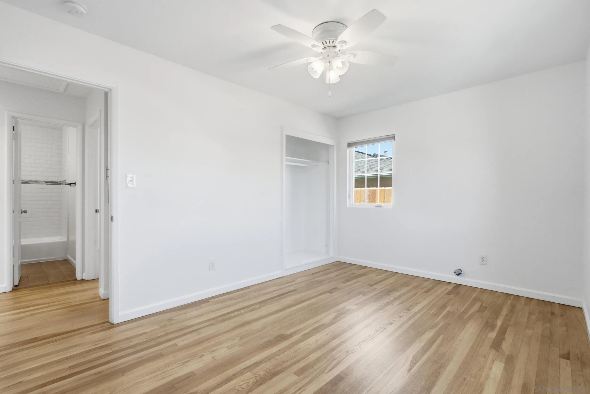 https://cdn.realtyfeed.com/cdn/127/260021843/781da98533faf69835dda4c37c157b5d.webp