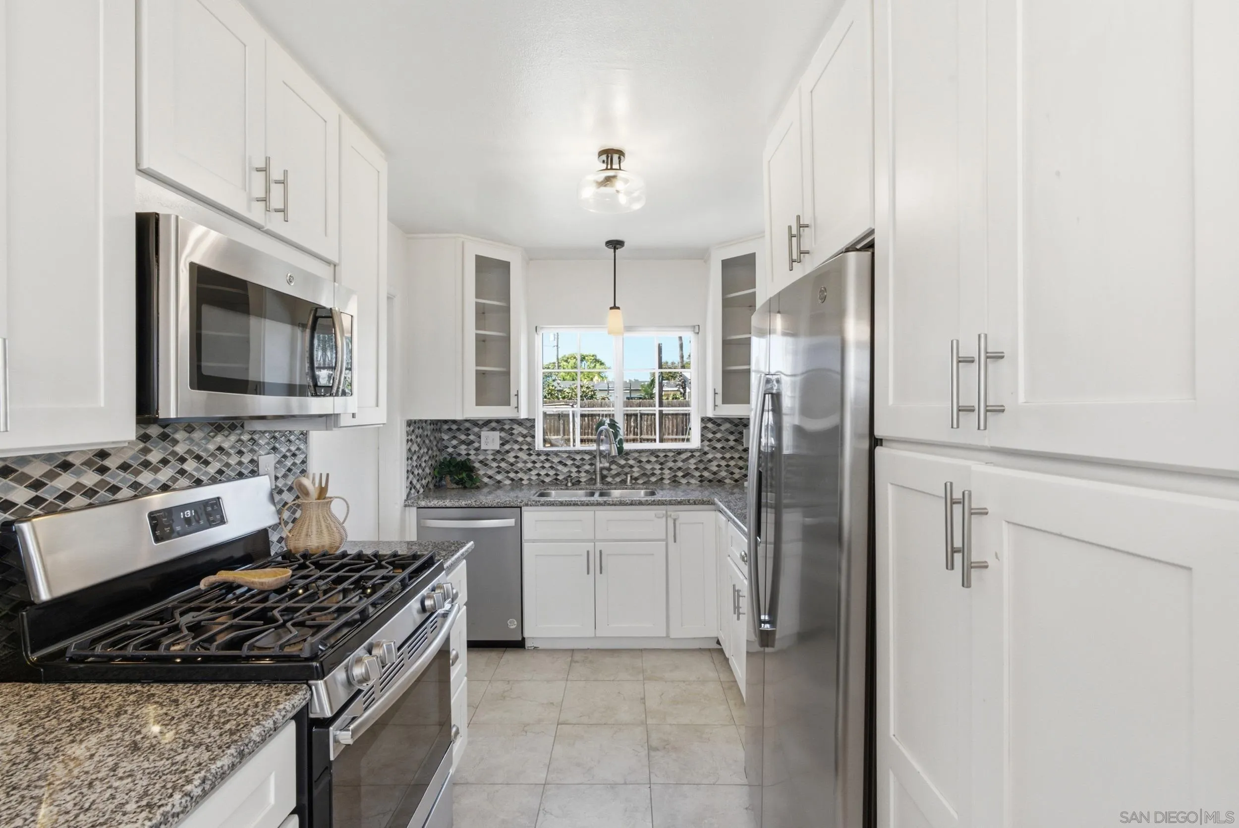 https://cdn.realtyfeed.com/cdn/127/260021843/fa23a3586a96f336988b7584b0419f15.webp