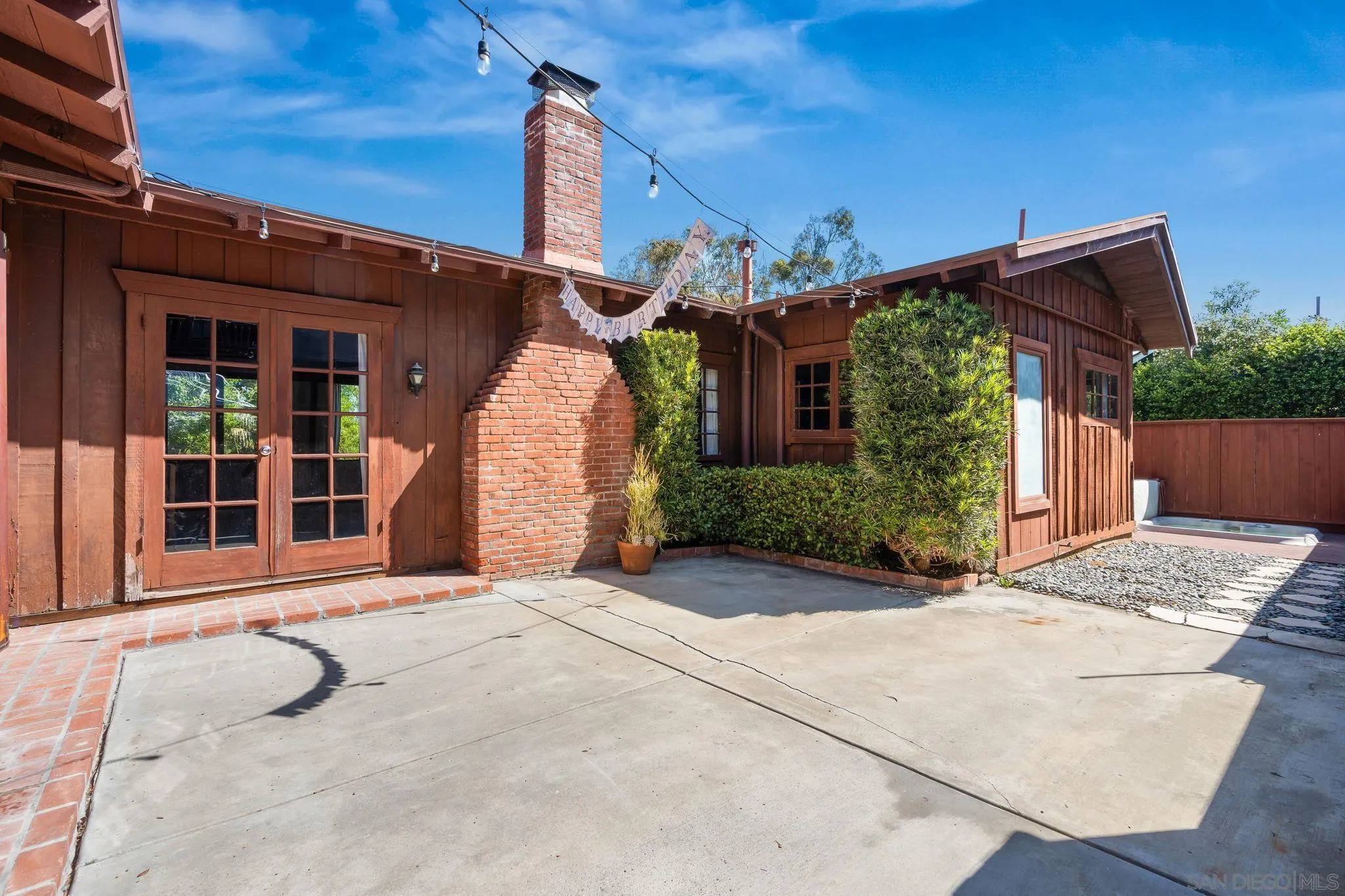 https://cdn.realtyfeed.com/cdn/127/260021844/09713991227aca195d79db90b7221517.webp