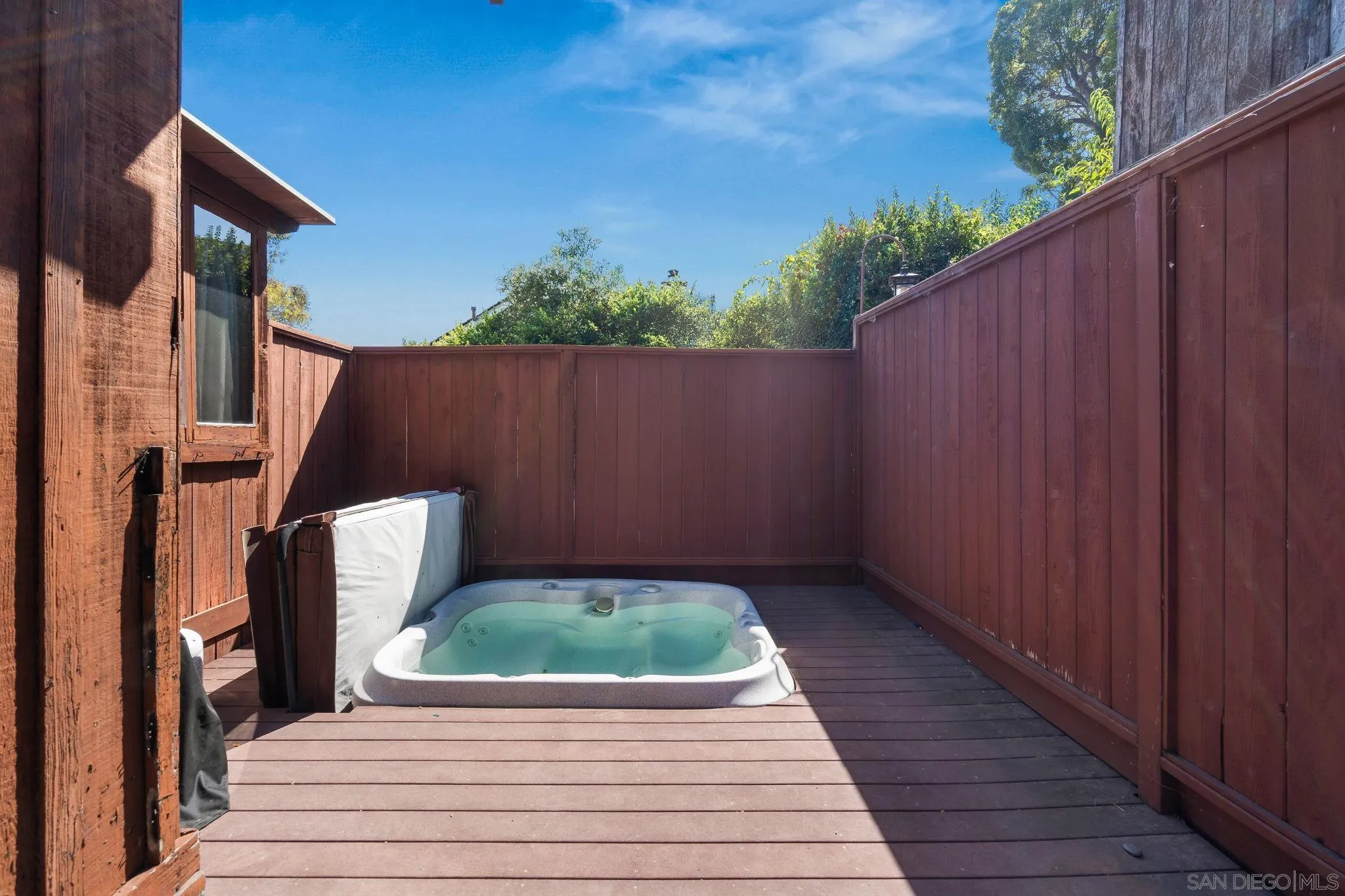https://cdn.realtyfeed.com/cdn/127/260021844/1db5b06575c0f45058e21a111bdd49cb.webp