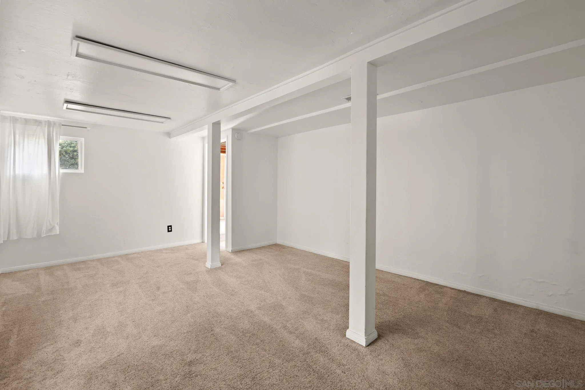 https://cdn.realtyfeed.com/cdn/127/260021844/7401ae5b8e3dc5c729bcbbf620ca1ff5.webp