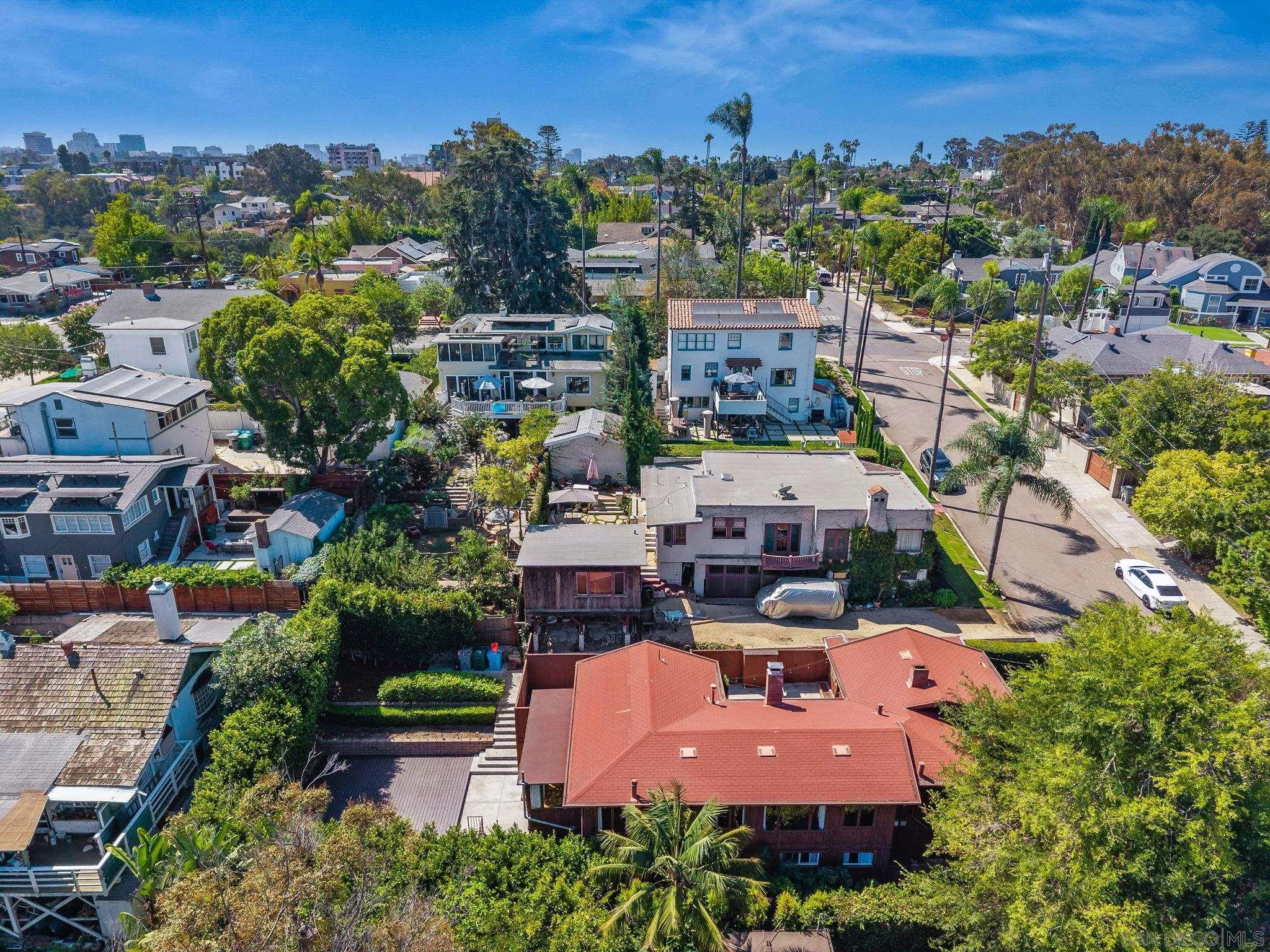 https://cdn.realtyfeed.com/cdn/127/260021844/99166559887976e0529c7424ddd624a5.webp