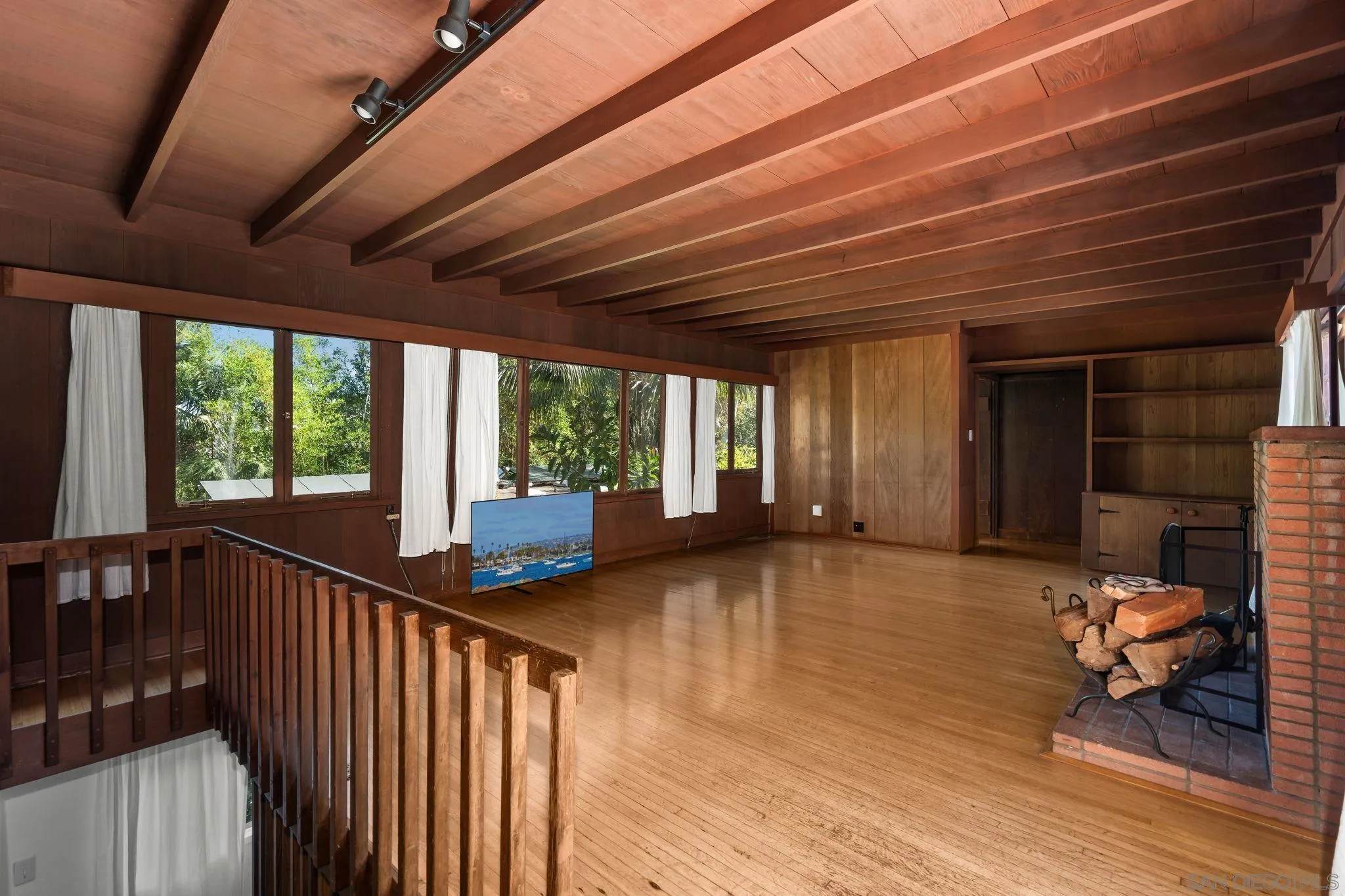 https://cdn.realtyfeed.com/cdn/127/260021844/b5ea7ae2eea671aa0116880dff79c92a.webp