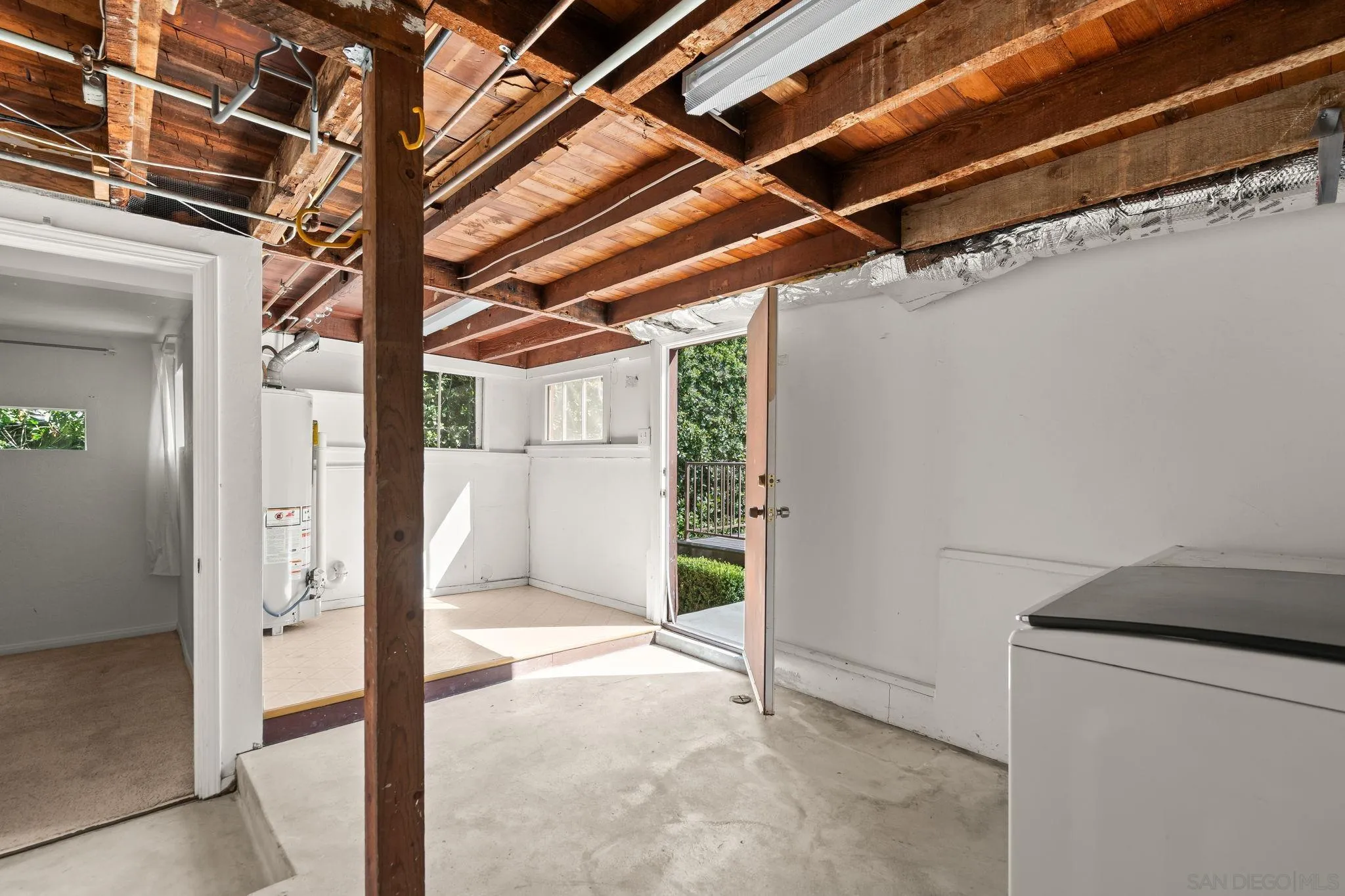https://cdn.realtyfeed.com/cdn/127/260021844/db4a28307a34eb5b10e5a6bce6af52d2.webp