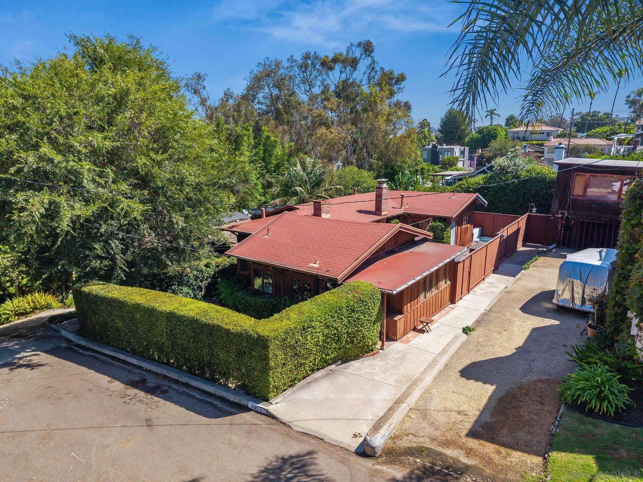 https://cdn.realtyfeed.com/cdn/127/260021844/e6dc9bef9d156caed0d46b58c5b997f1.webp