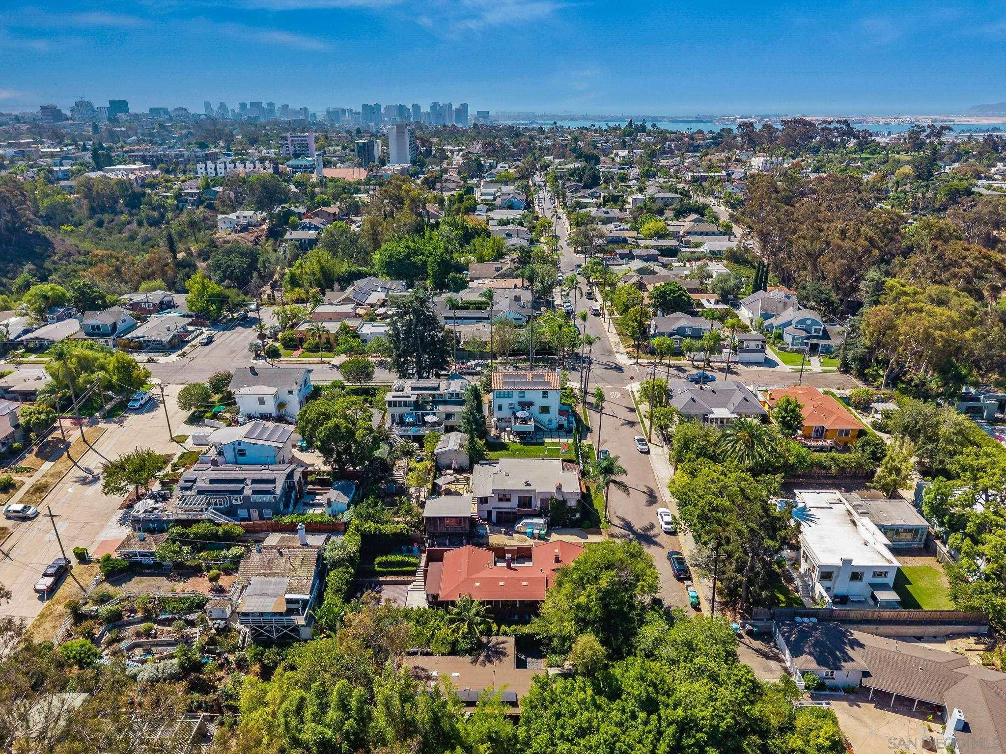 https://cdn.realtyfeed.com/cdn/127/260021844/f223568eeeb55c70f404b7faa3de43a8.webp