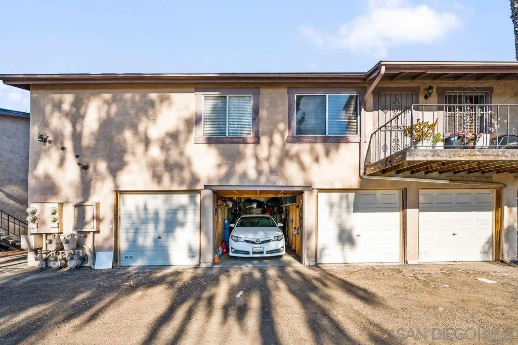 https://cdn.realtyfeed.com/cdn/127/260021855/1c8d0a8849b7a051db3271e08af4c98e.webp