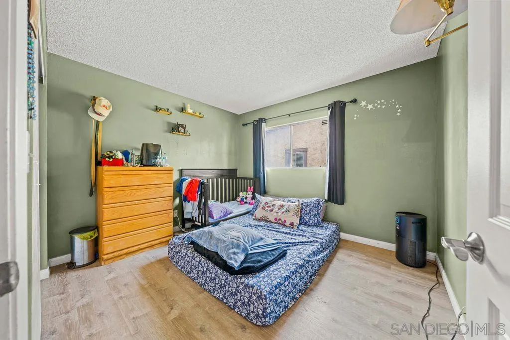 https://cdn.realtyfeed.com/cdn/127/260021855/439d8d1539fc23c94f3427281da5a081.webp
