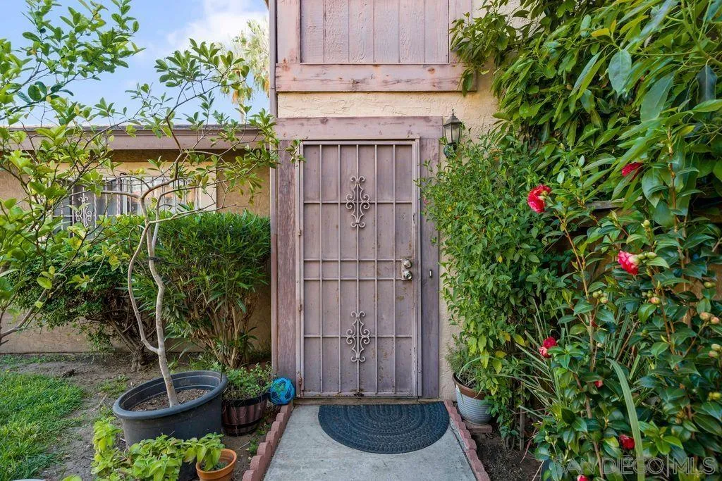 https://cdn.realtyfeed.com/cdn/127/260021855/978bb089ef2cfe7bf8c7d5f1b273839d.webp
