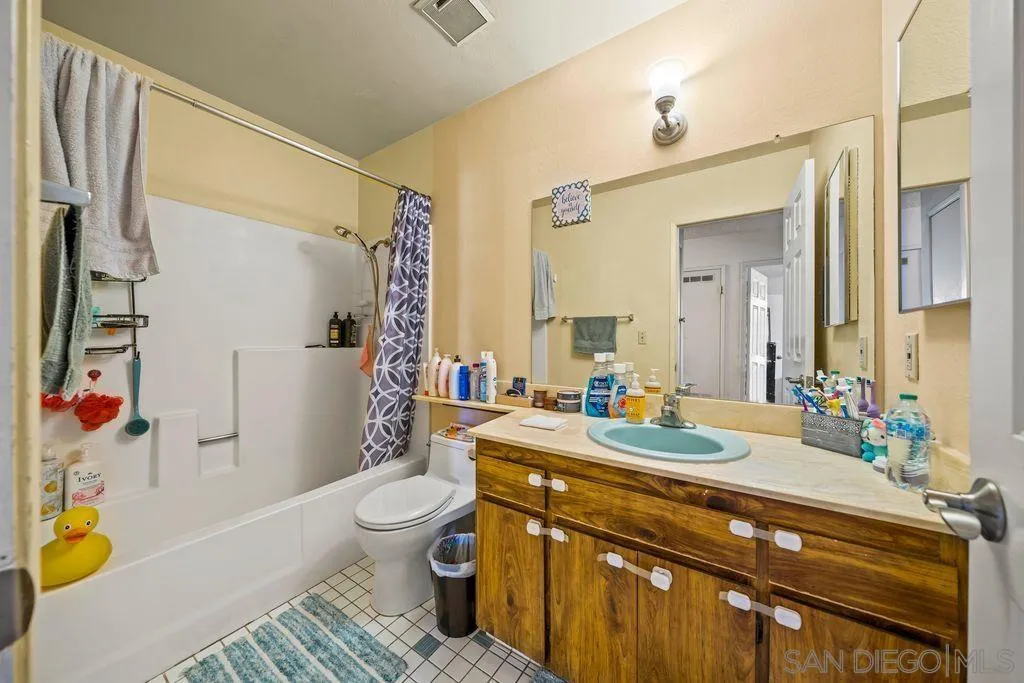 https://cdn.realtyfeed.com/cdn/127/260021855/bc6d78b246d51a4aff8f279478be95dc.webp