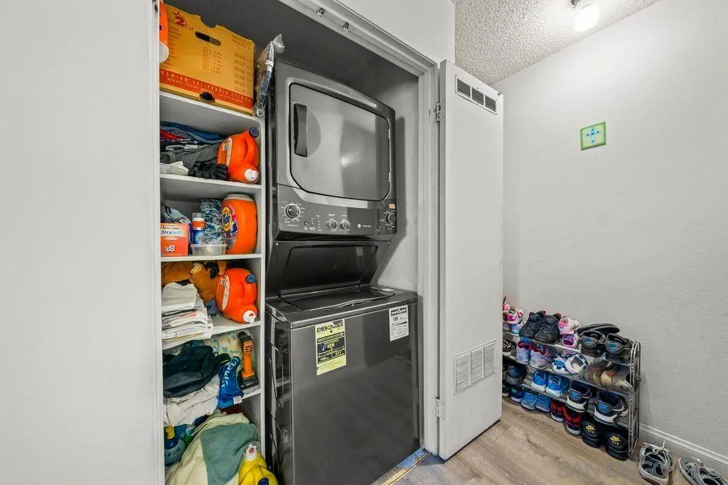 https://cdn.realtyfeed.com/cdn/127/260021855/bcdfdb95d72164b67fd2e0fc31a93e5f.webp