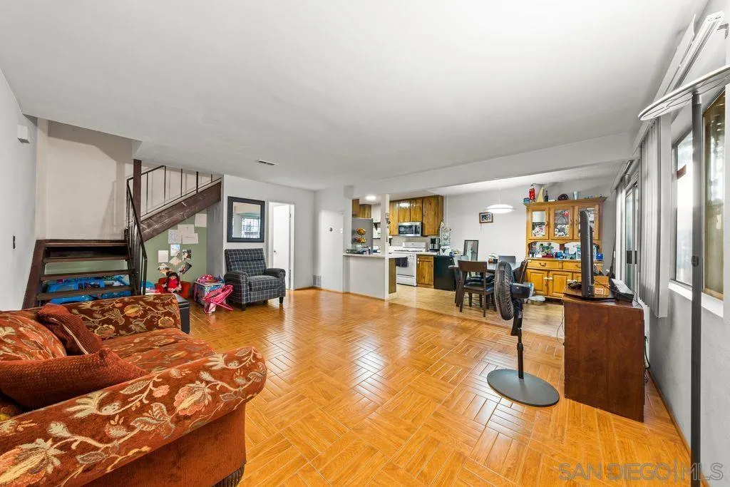 https://cdn.realtyfeed.com/cdn/127/260021855/bf9ec59164b7355ad7edfe487f4e2f9c.webp