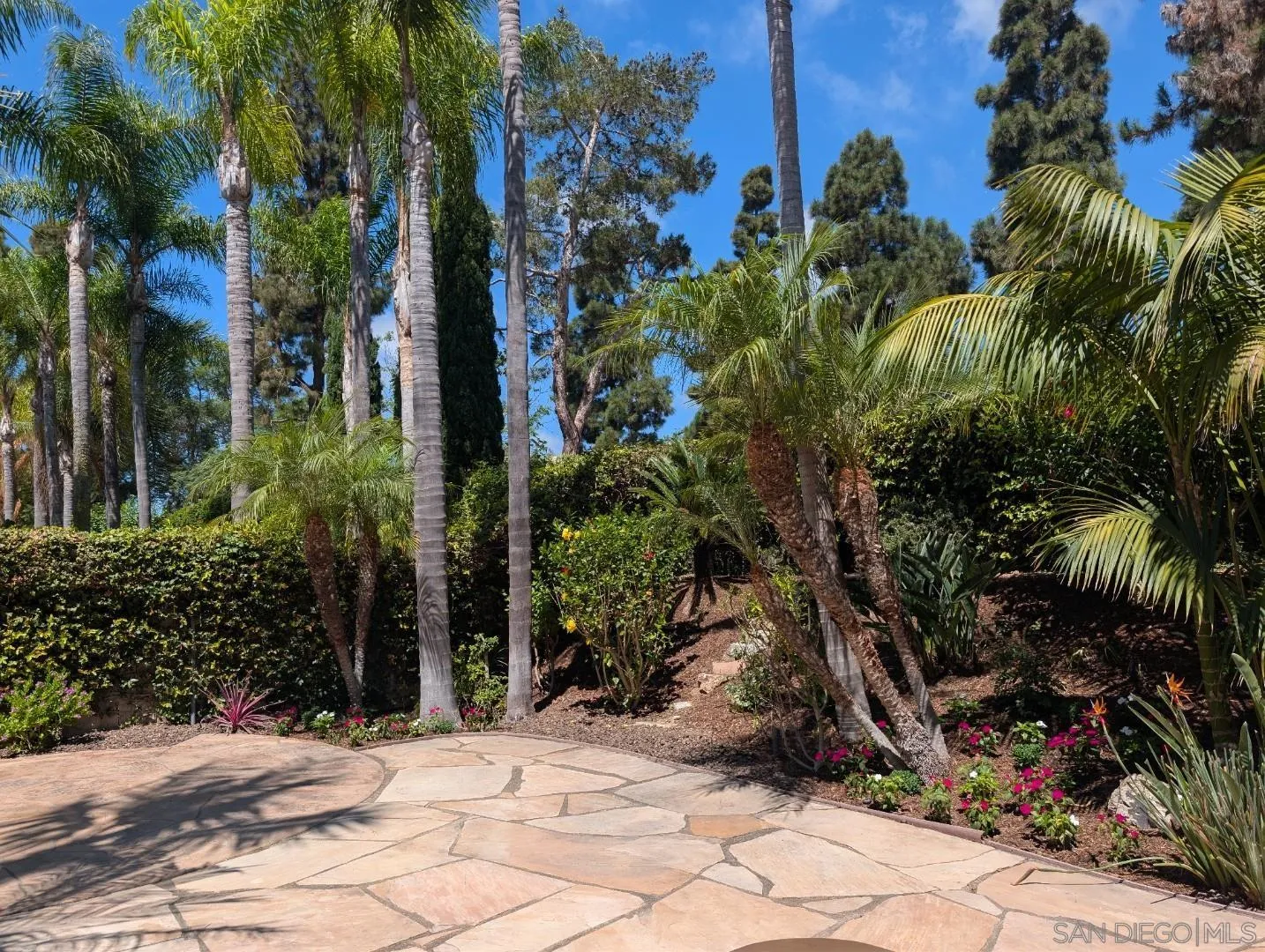 https://cdn.realtyfeed.com/cdn/127/260021858/04a833699ffe6e54dffa9f564b66c19a.webp