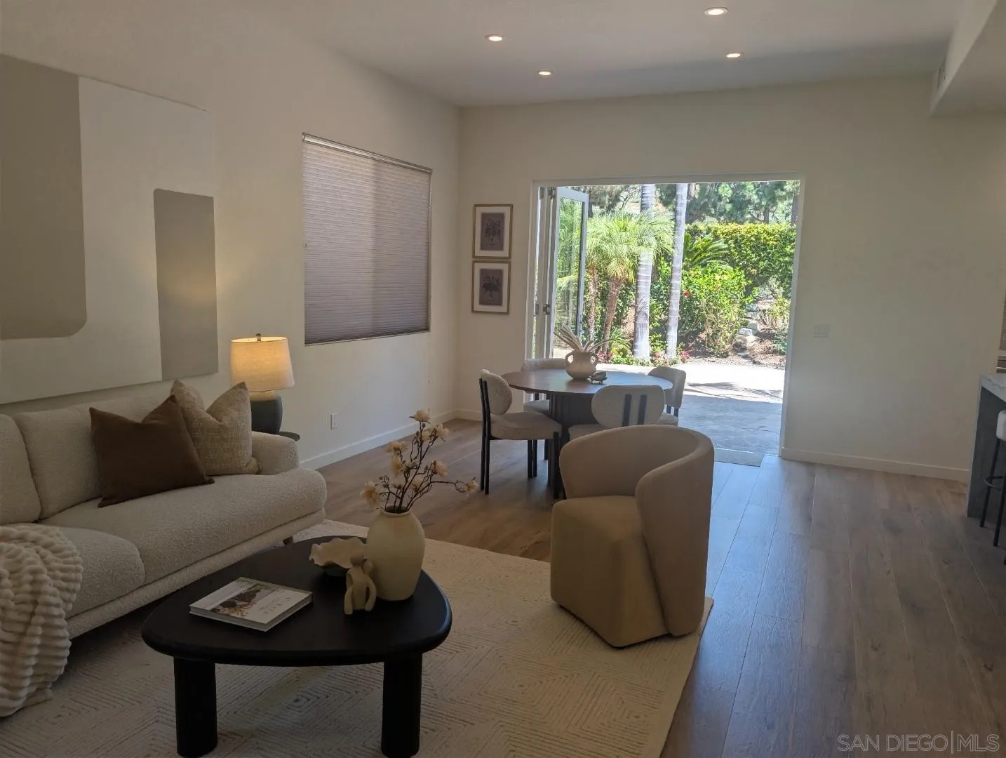 https://cdn.realtyfeed.com/cdn/127/260021858/1b022b9e9a62c7d7880c2c8751cf9fc7.webp