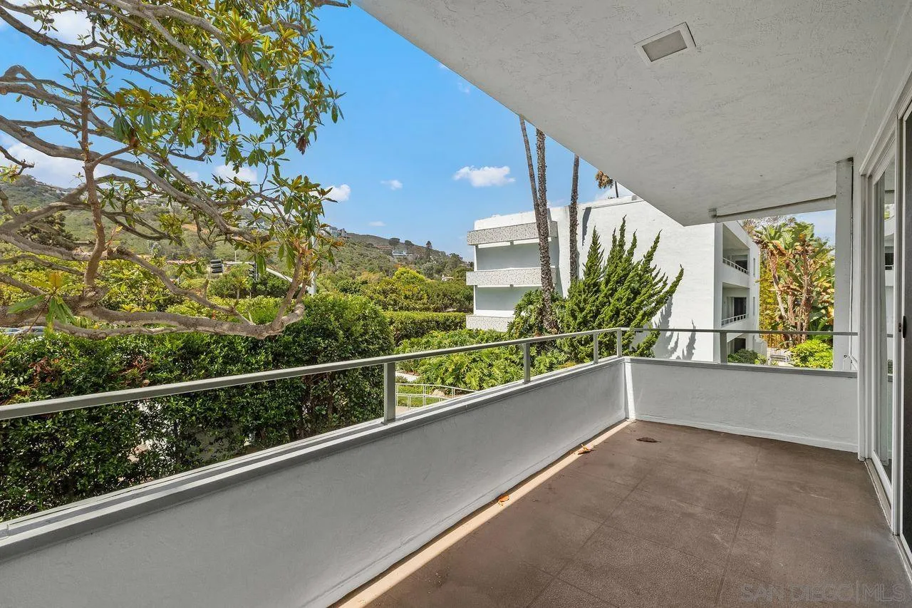https://cdn.realtyfeed.com/cdn/127/260021860/59cdb4a29a15b06fb5c8c6bd8f2869de.webp