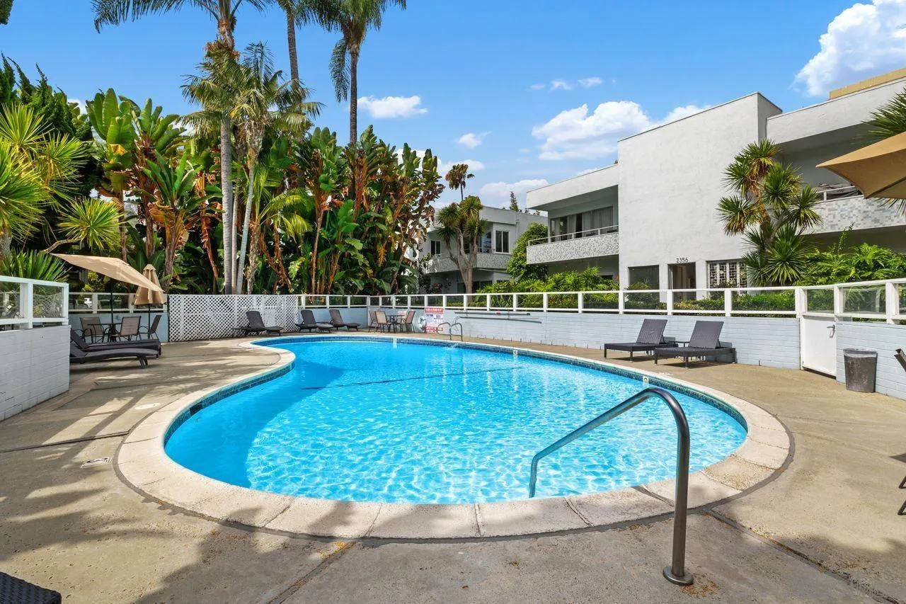 https://cdn.realtyfeed.com/cdn/127/260021860/a52e9e20ef19088f870eb1f2cf60e73d.webp
