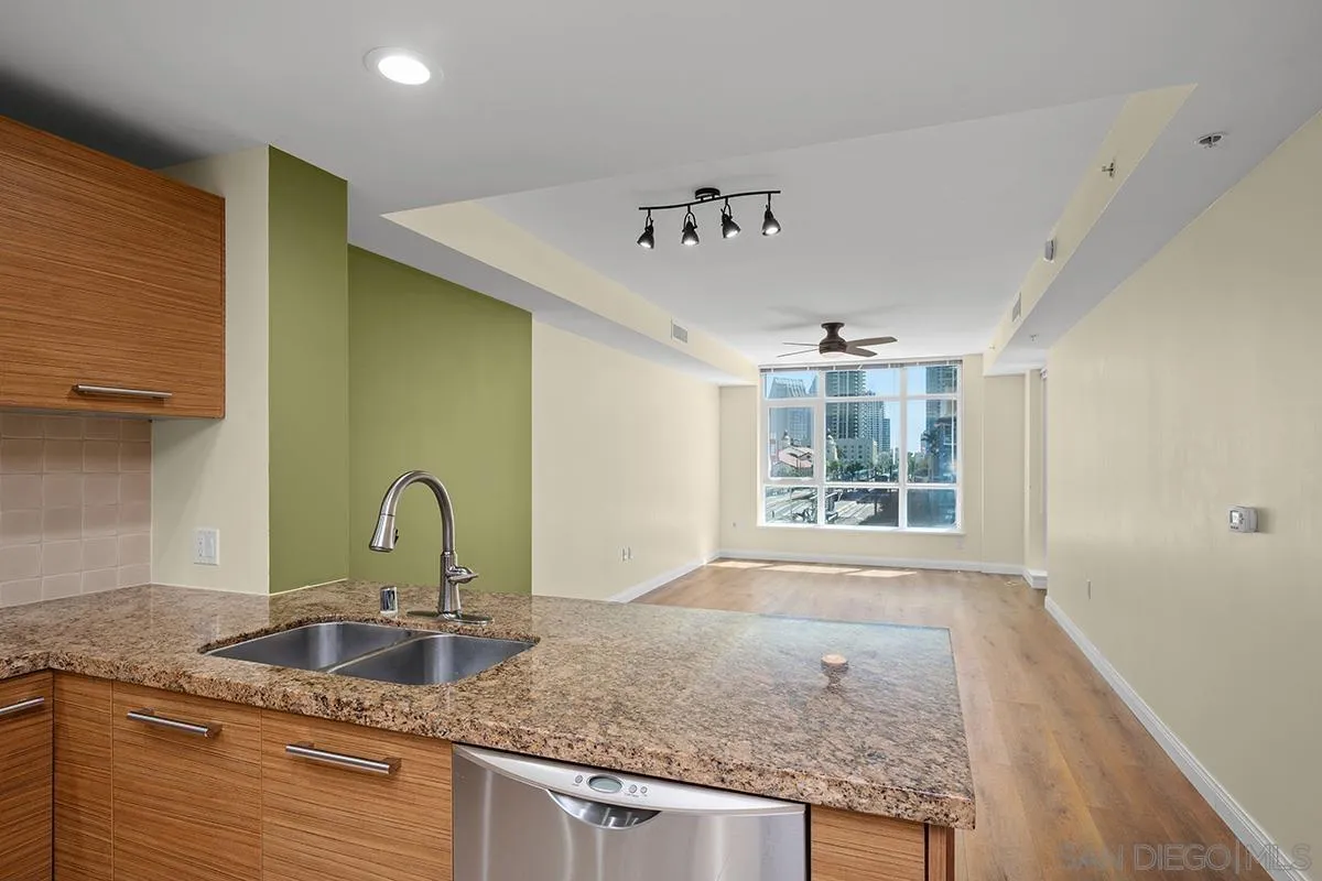 https://cdn.realtyfeed.com/cdn/127/260021861/e60e078f3acb29fc9050dbb61557a117.webp