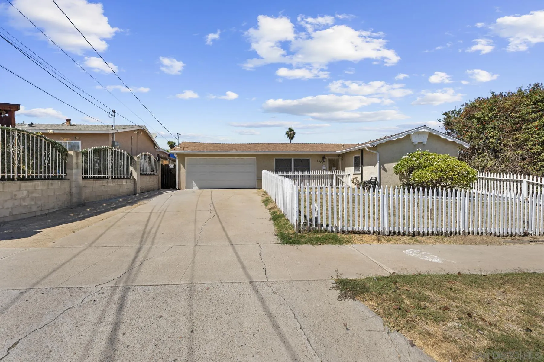 https://cdn.realtyfeed.com/cdn/127/260021862/a683022046bba729b8de1483a4764fe5.webp