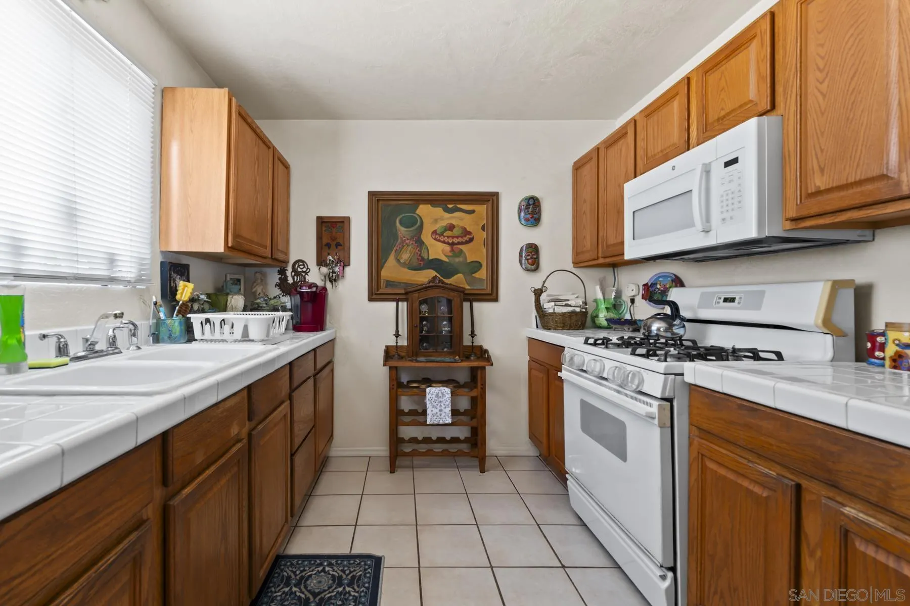 https://cdn.realtyfeed.com/cdn/127/260021862/e4ef68ac62bd3c93913c81cefa9a433b.webp