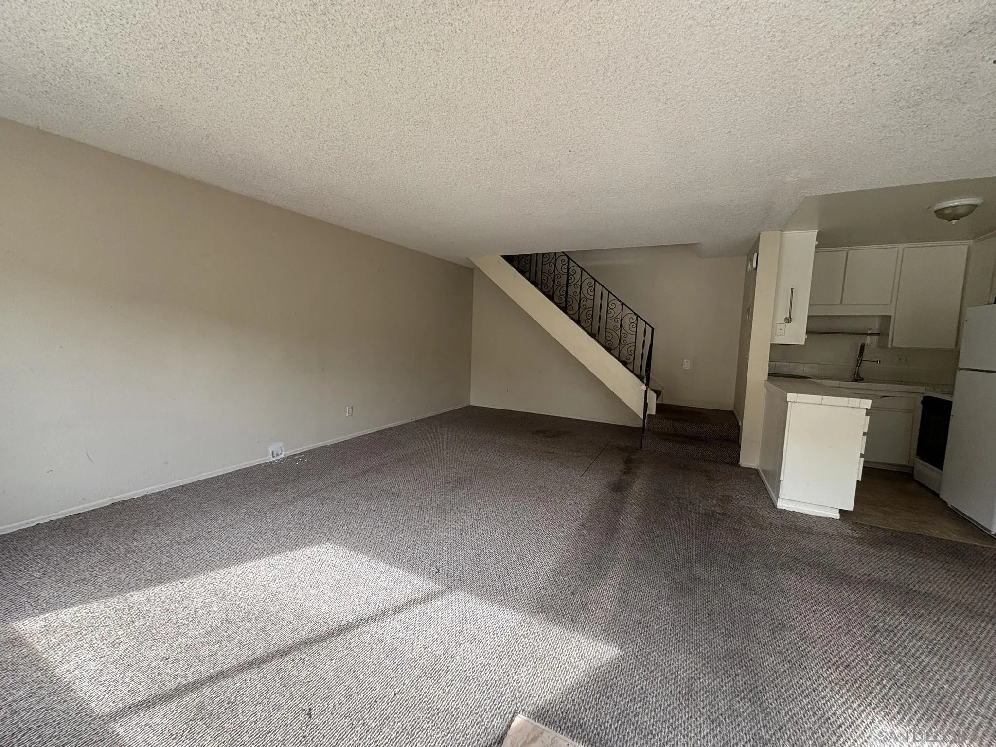 https://cdn.realtyfeed.com/cdn/127/260021863/d66bdbba3f1a78fa1418f41f1f1c04e9.webp