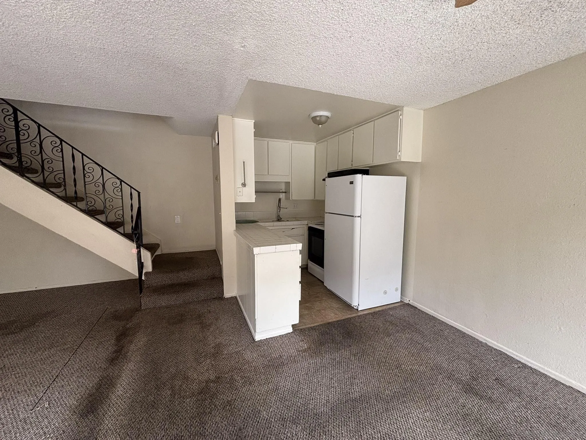 https://cdn.realtyfeed.com/cdn/127/260021863/db8a3935c99a8a15091f85667429e1ac.webp