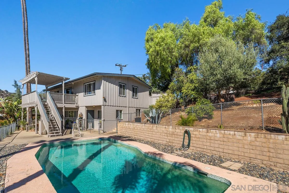 https://cdn.realtyfeed.com/cdn/127/260021868/36de3240304b8e607ded93f08610162f.webp