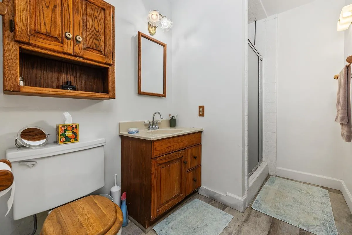 https://cdn.realtyfeed.com/cdn/127/260021868/563f15c648cebd83f0a5ffbe3bef7504.webp