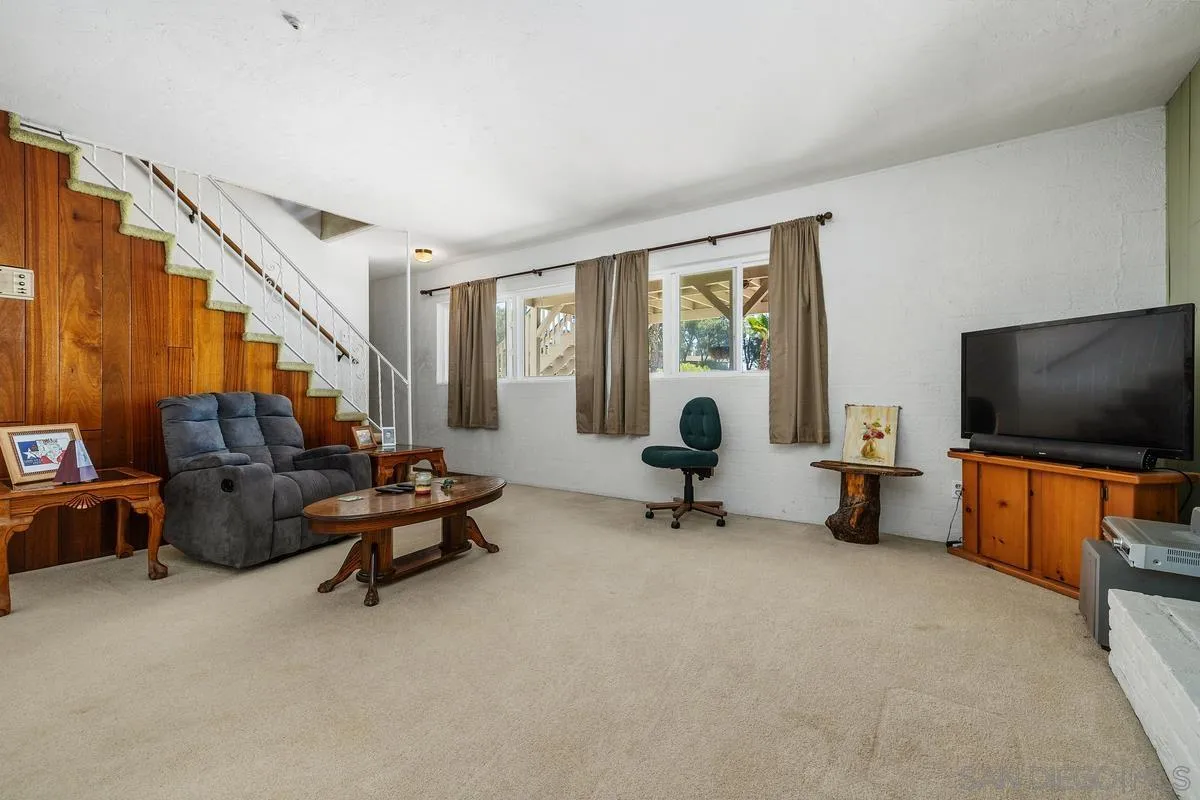 https://cdn.realtyfeed.com/cdn/127/260021868/bbfbeeb4d8480ccbf985bf49cfd76b71.webp