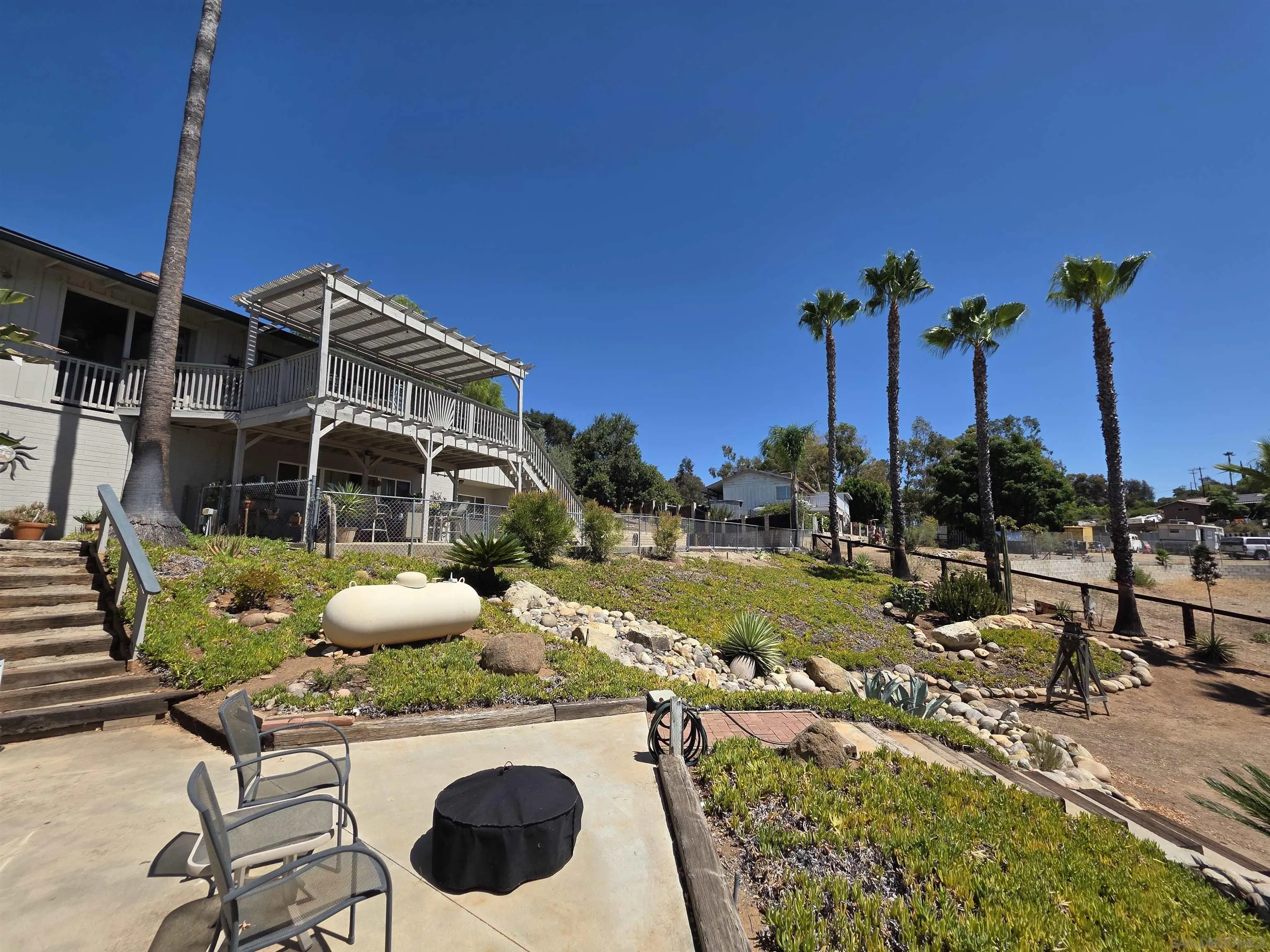 https://cdn.realtyfeed.com/cdn/127/260021868/e862a13e5ec555ff939e011adf8067a5.webp