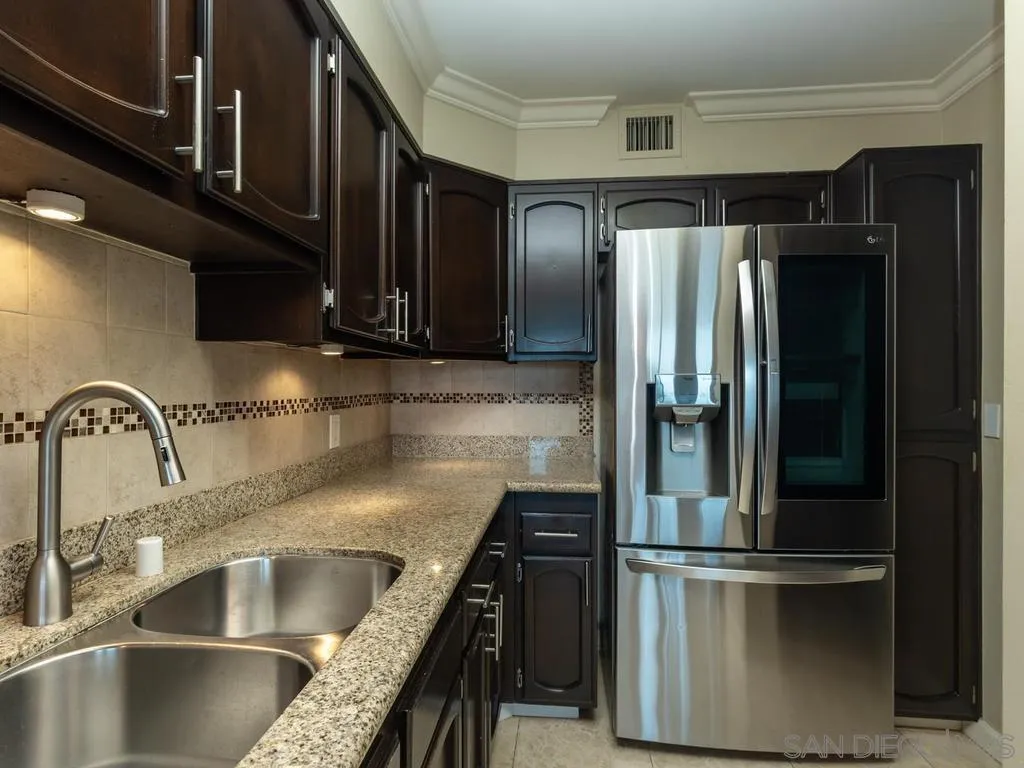 https://cdn.realtyfeed.com/cdn/127/260021869/46fcfb94c1aa436303959e7b8f982a34.webp