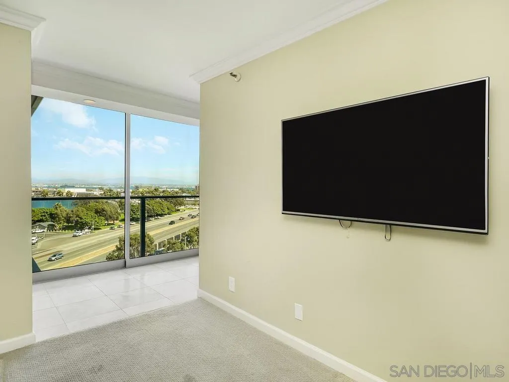 https://cdn.realtyfeed.com/cdn/127/260021869/552c488936a63631627209d86de0f586.webp