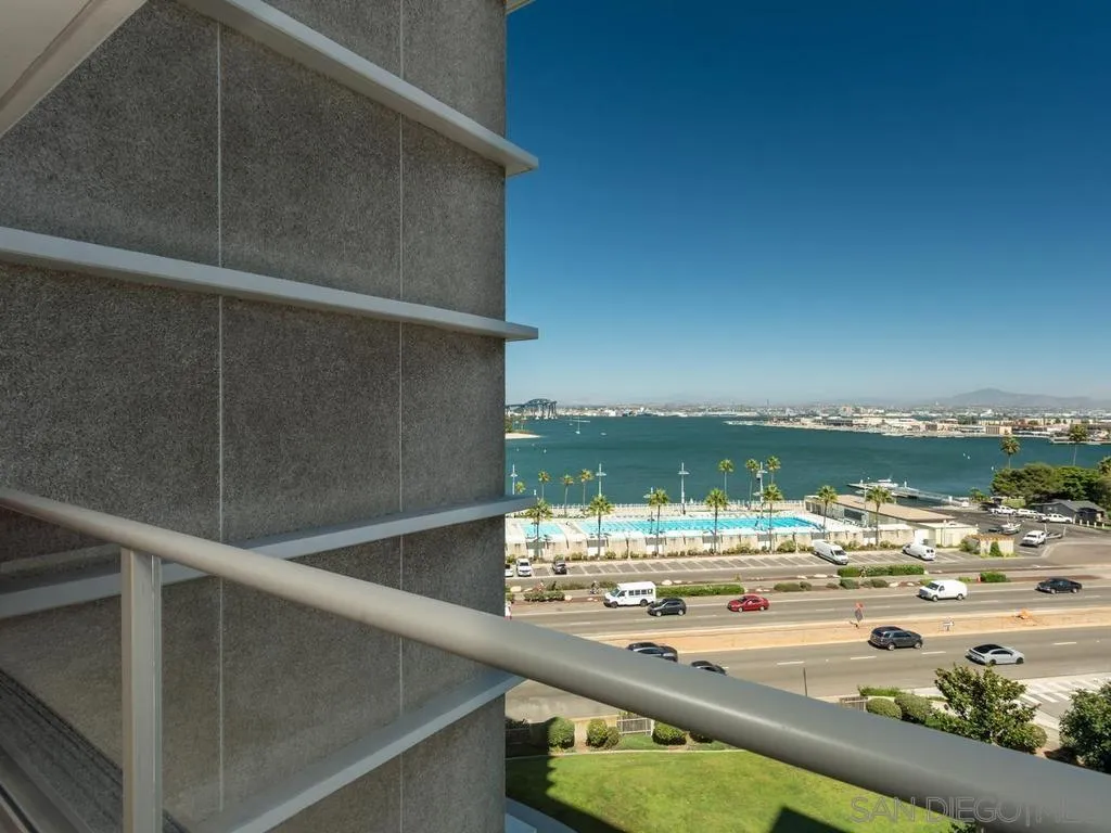 https://cdn.realtyfeed.com/cdn/127/260021869/a6a4ab2cf5d5029a87b990d3c9d81a94.webp