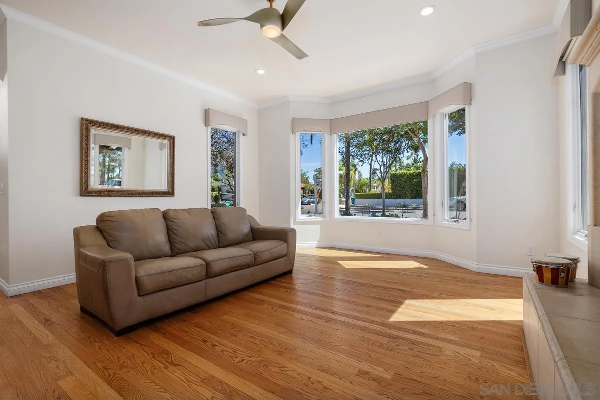 https://cdn.realtyfeed.com/cdn/127/260021875/4dab309e71dd39b4d5d92c0b96112f90.webp