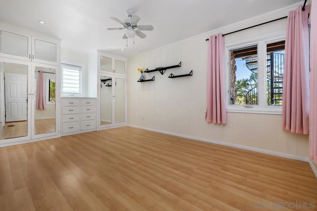 https://cdn.realtyfeed.com/cdn/127/260021875/6f9fece5b990990baa34da61f04e1a08.webp