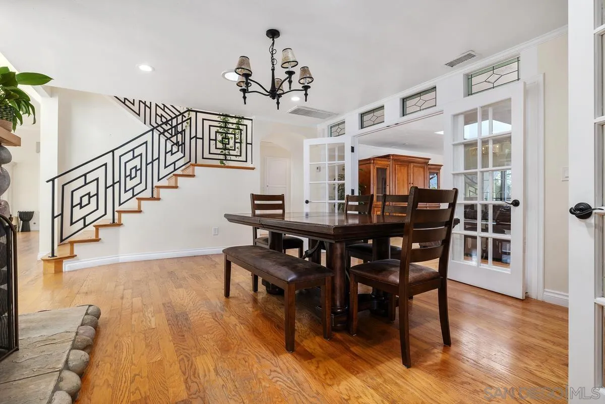https://cdn.realtyfeed.com/cdn/127/260021875/92d5e295d6d3cb07c3902ddb340456c4.webp