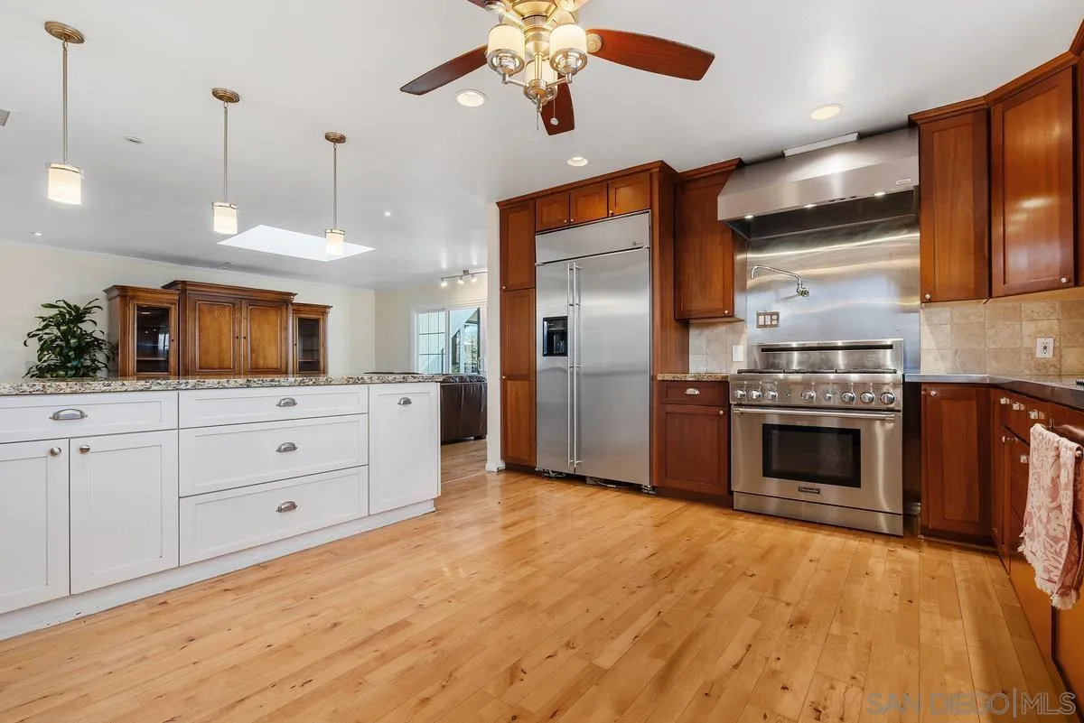 https://cdn.realtyfeed.com/cdn/127/260021875/ce4c57b816672ea3745e2b6204be1911.webp