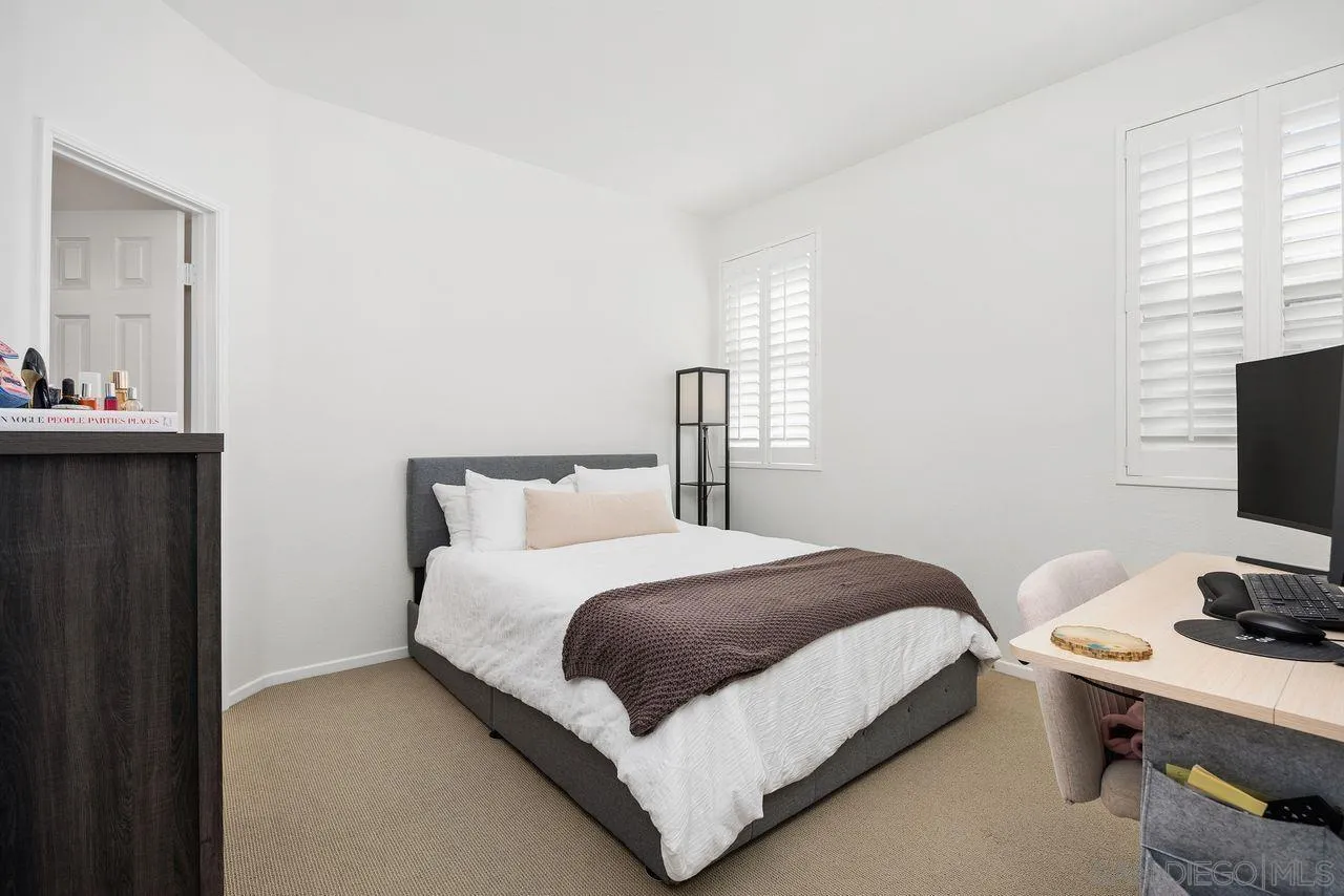 https://cdn.realtyfeed.com/cdn/127/260021876/2631708d5cb8f696e1a2dc79bf7eff0c.webp