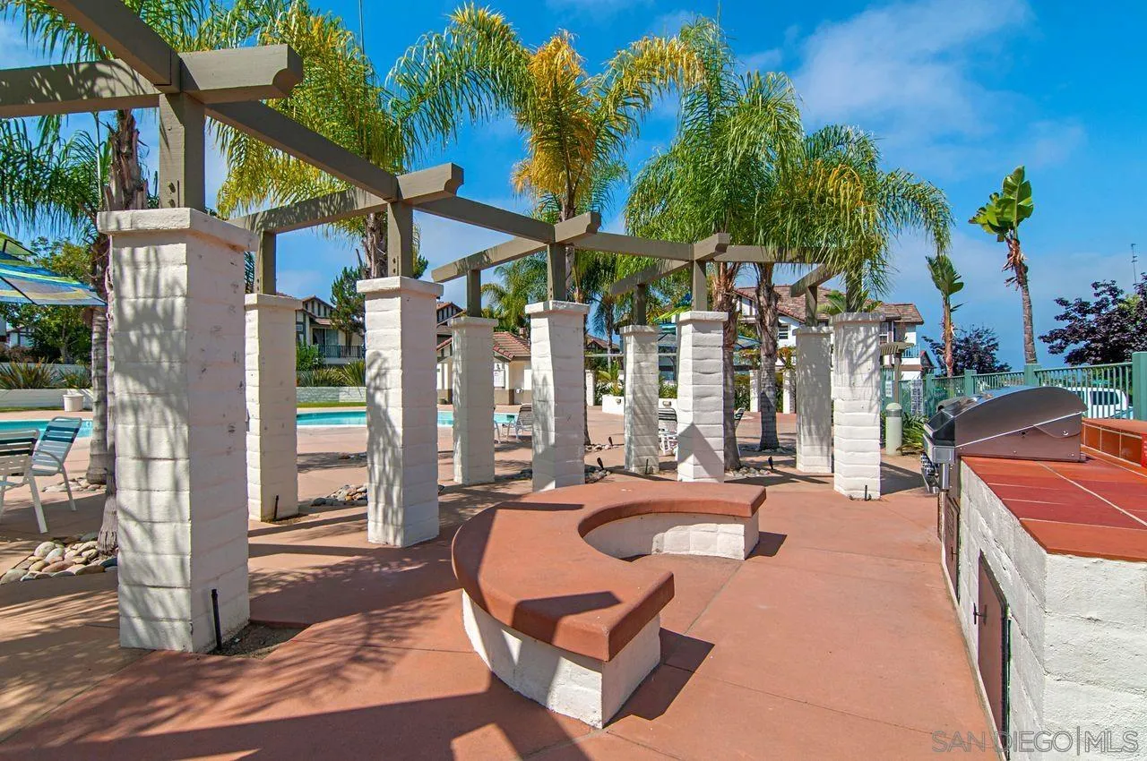 https://cdn.realtyfeed.com/cdn/127/260021876/90a97b8cd3c9c665e683b5be7a3acc6f.webp
