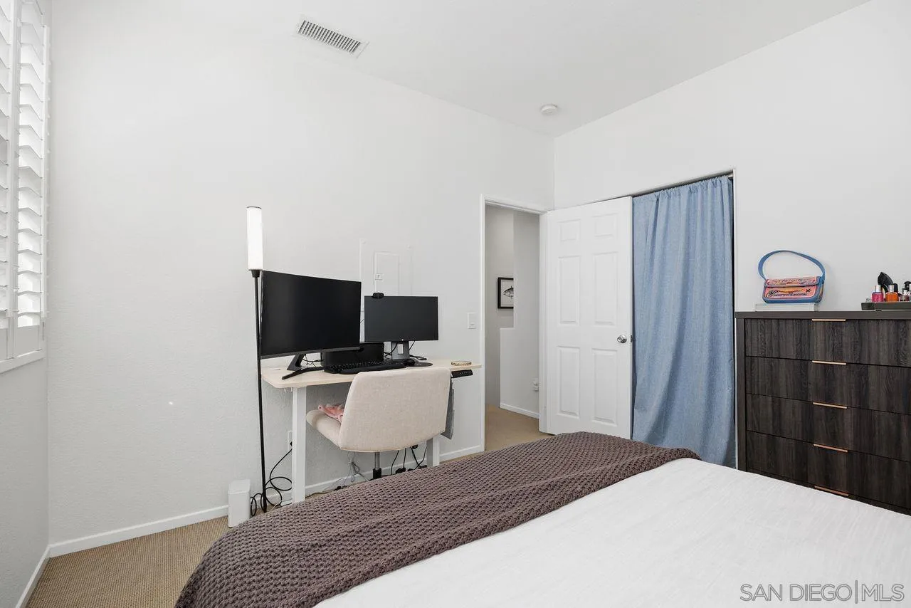 https://cdn.realtyfeed.com/cdn/127/260021876/9971f5c8ab49e509f2dd68384c9c0582.webp