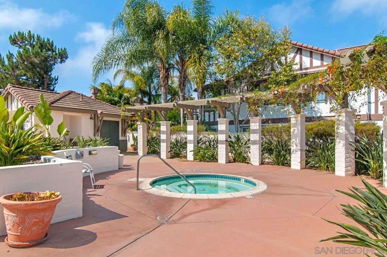 https://cdn.realtyfeed.com/cdn/127/260021876/a2abded7700aa3fc43f58e597104a0c3.webp