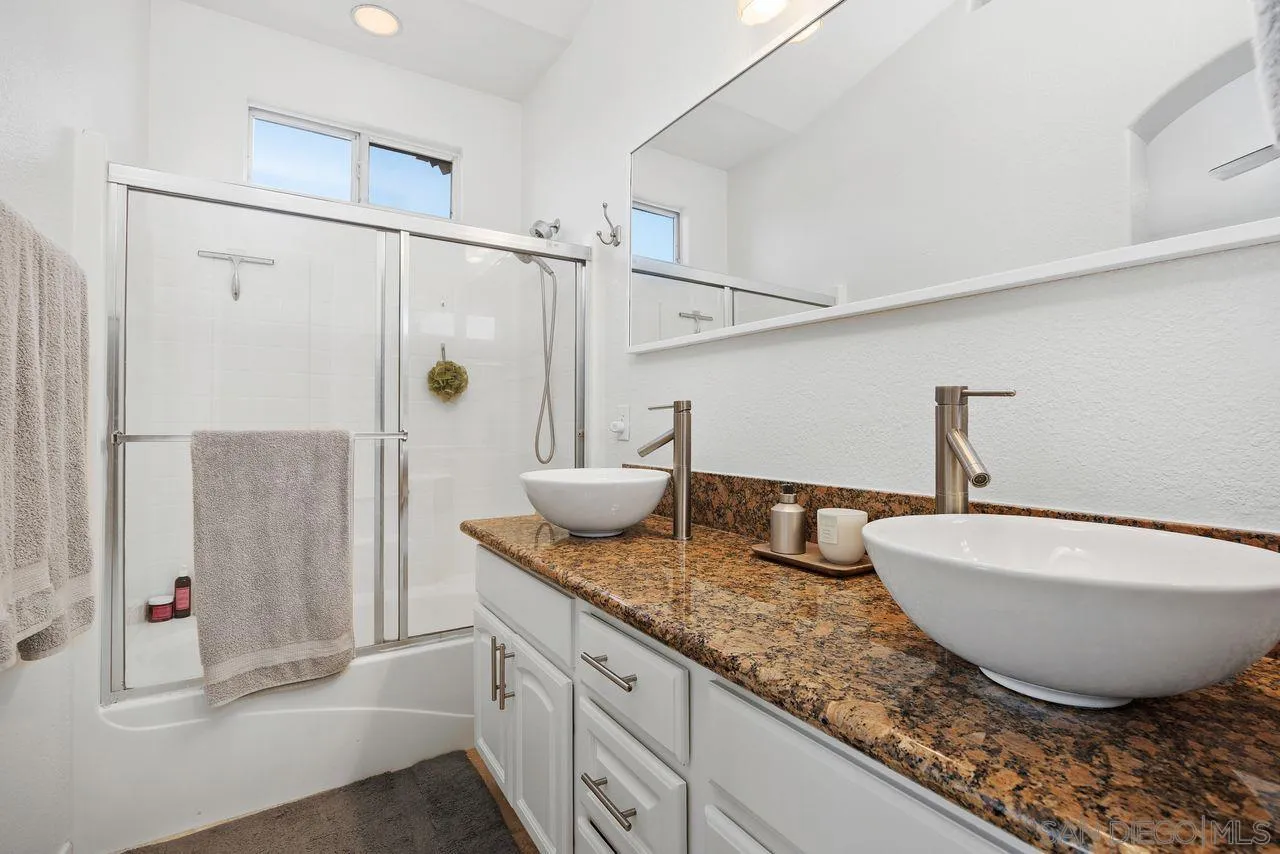 https://cdn.realtyfeed.com/cdn/127/260021876/c296faf108e8d7c2c64124cea3ac3778.webp