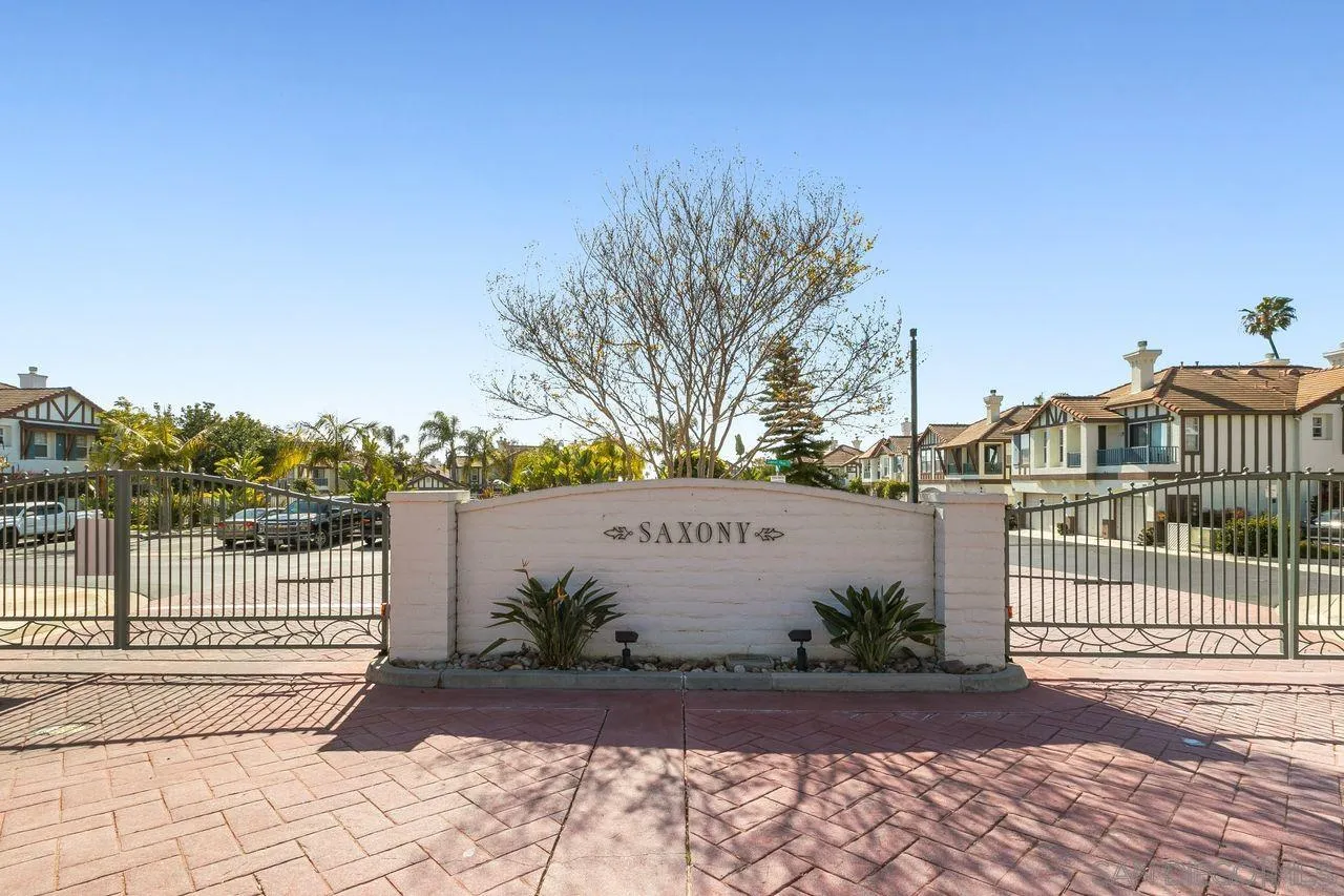 https://cdn.realtyfeed.com/cdn/127/260021876/cae6d5c3b6b0086d35c27afb0bb20c87.webp