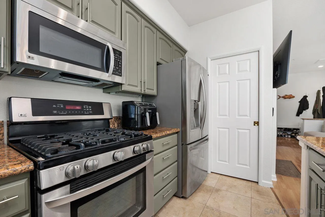 https://cdn.realtyfeed.com/cdn/127/260021876/f5081b775a5611309a0c362fe03aea76.webp