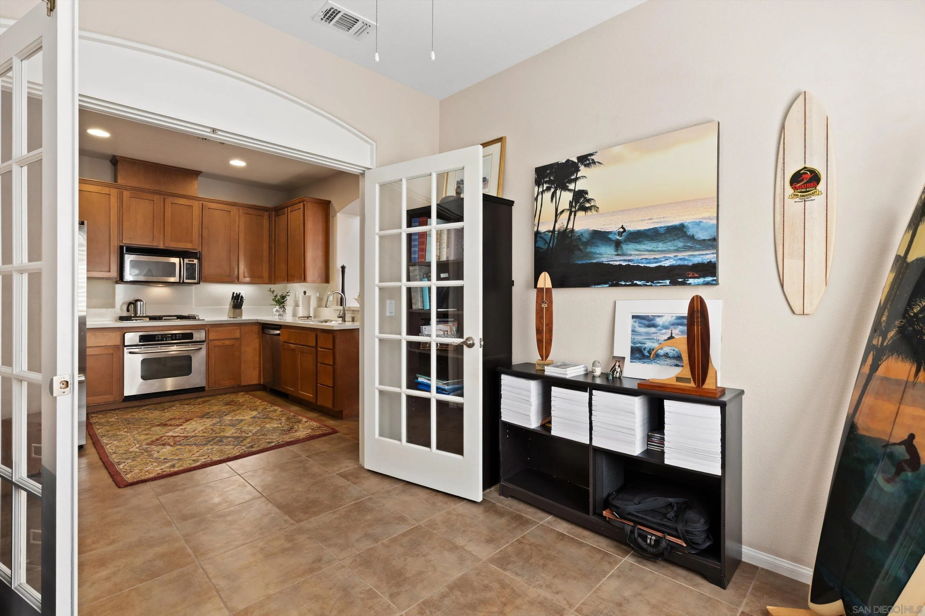 https://cdn.realtyfeed.com/cdn/127/260021877/5b9d1d2032449bcb3621db5eb719c209.webp