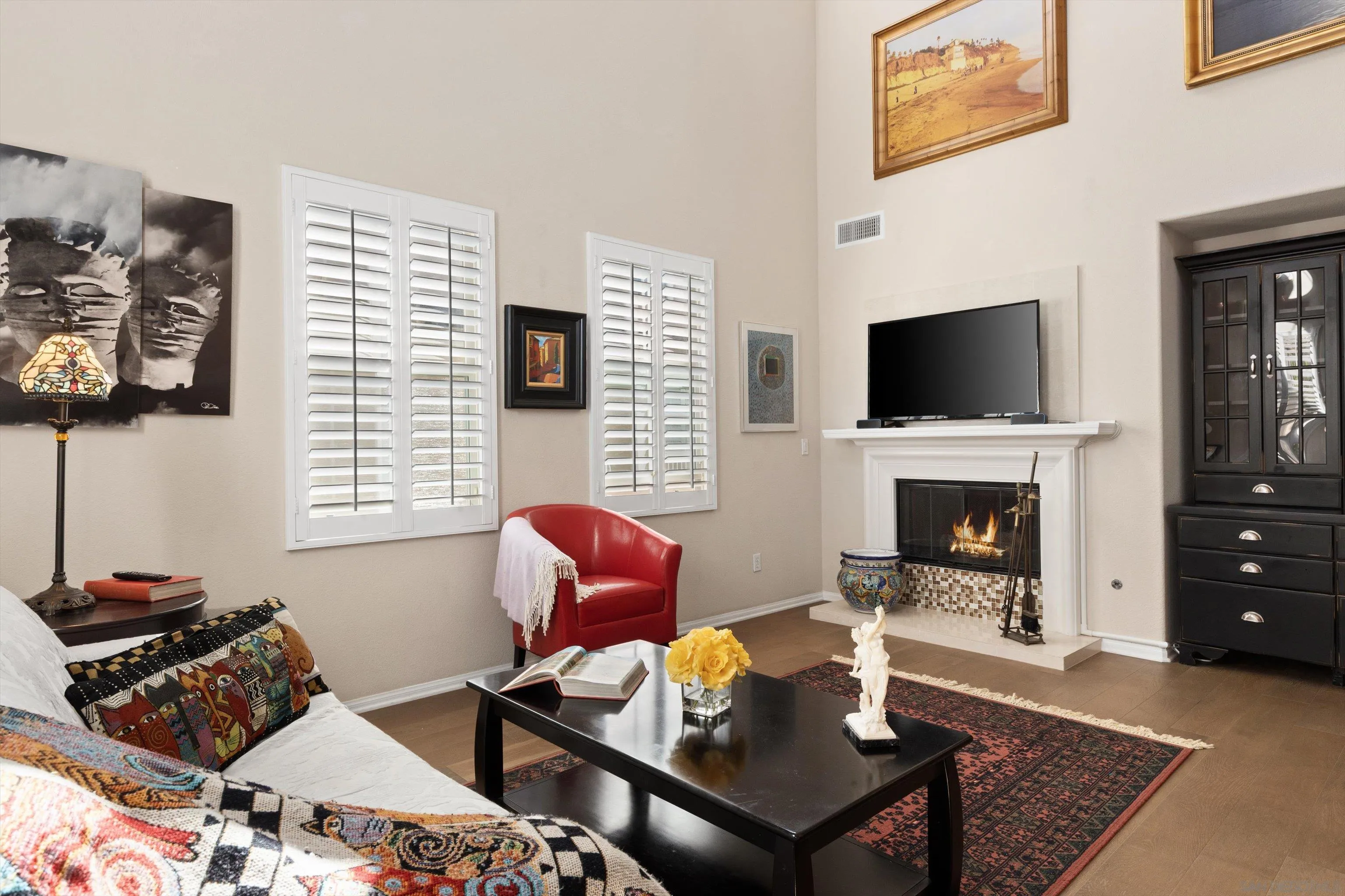 https://cdn.realtyfeed.com/cdn/127/260021877/5d453cb550c0db0a0e42990eaa042516.webp