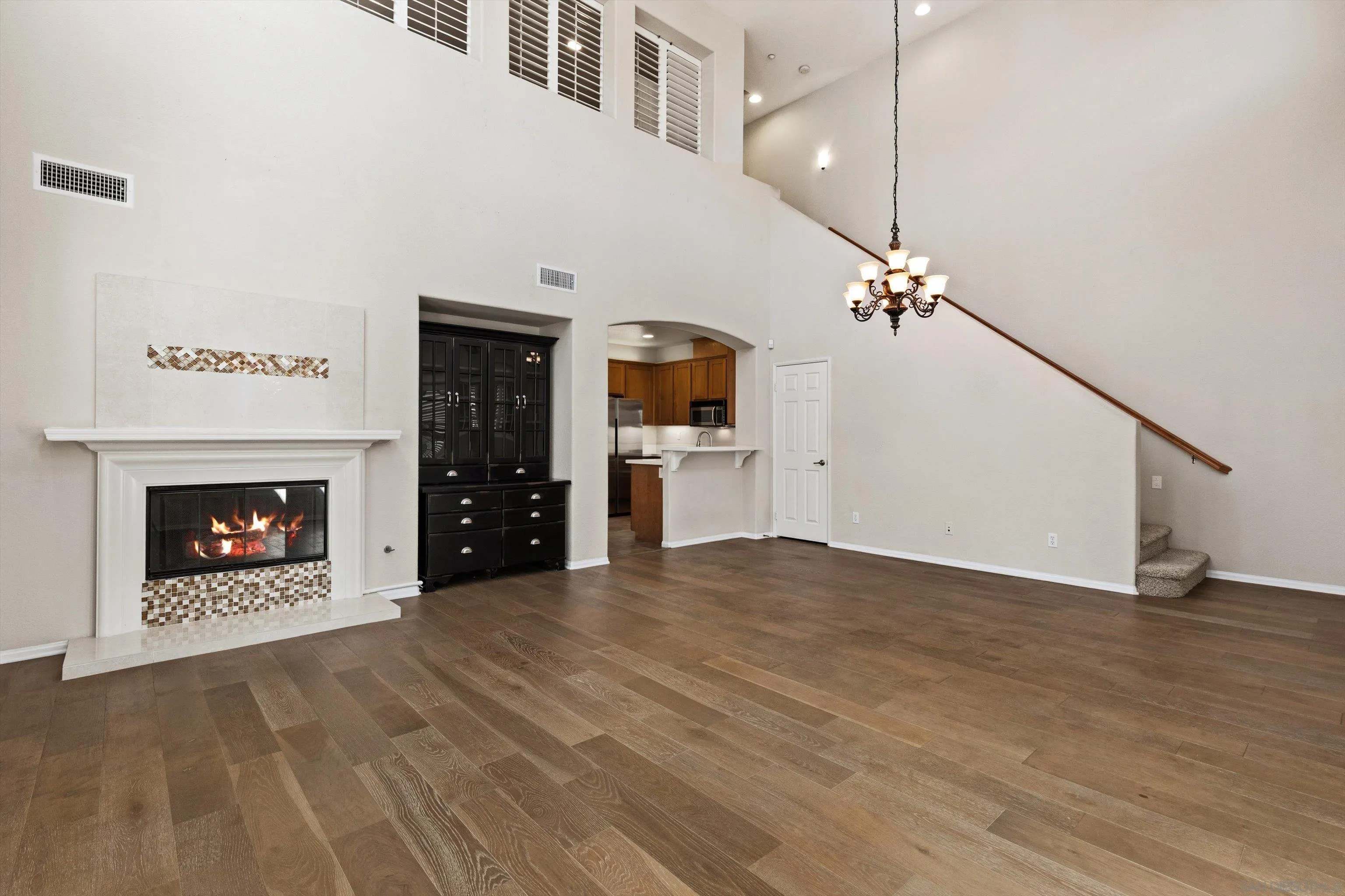 https://cdn.realtyfeed.com/cdn/127/260021877/76b9be3721a80ef7d08bfd1672daadab.webp