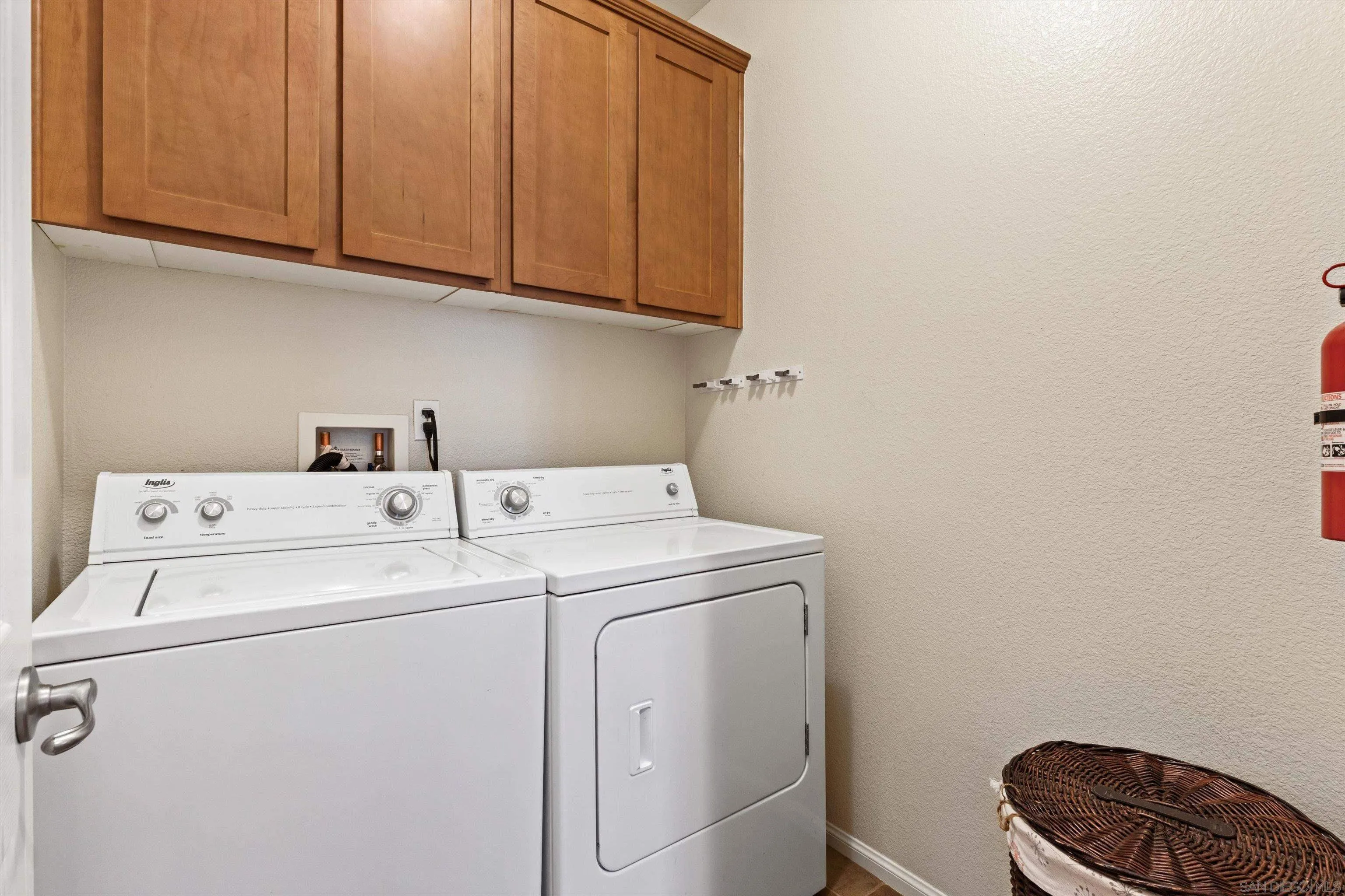 https://cdn.realtyfeed.com/cdn/127/260021877/b8e9127c2378ee0dffd941920254dc1f.webp