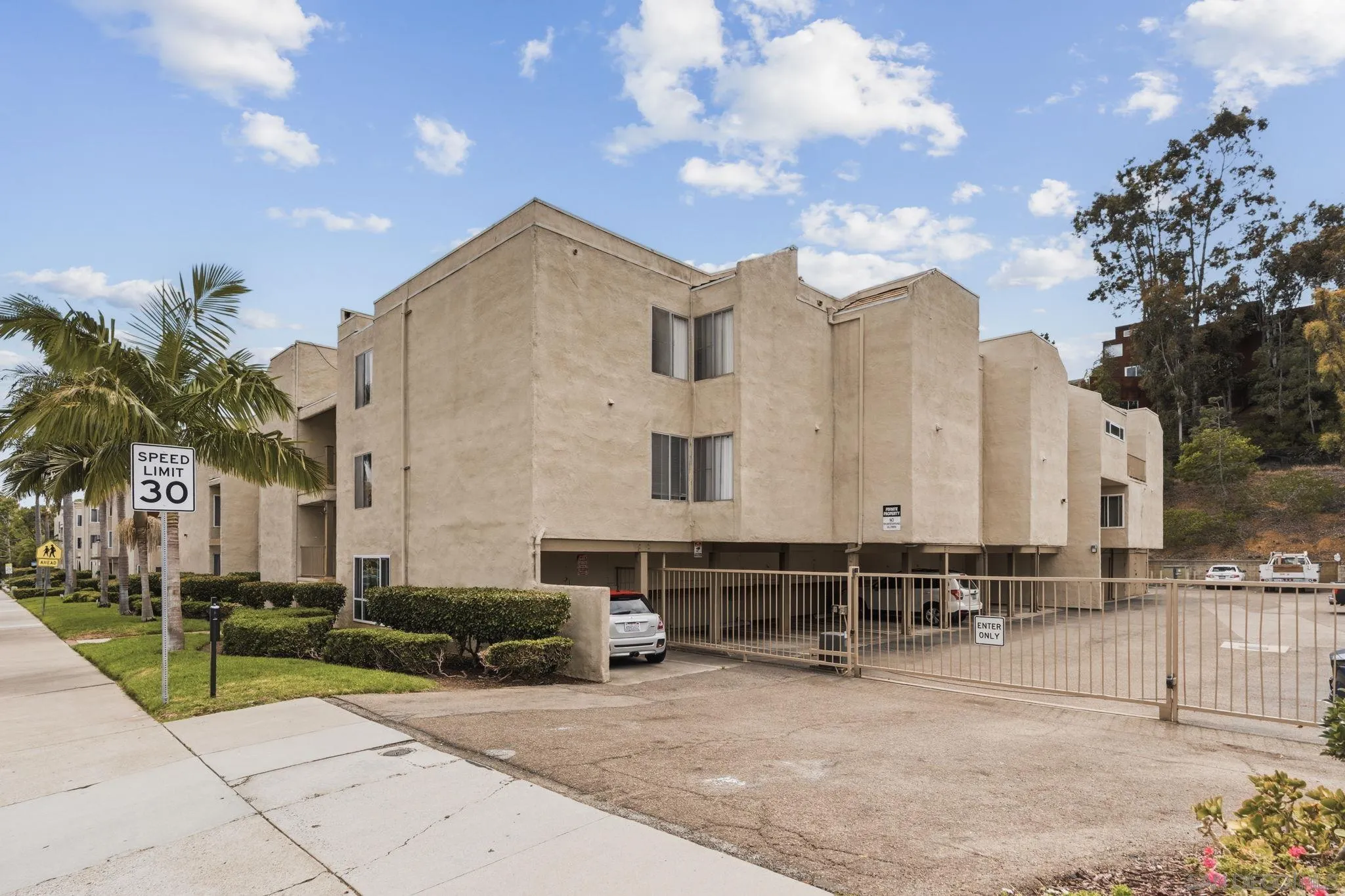 https://cdn.realtyfeed.com/cdn/127/260021878/145c10fdcf609fcffbb771c655a305b7.webp